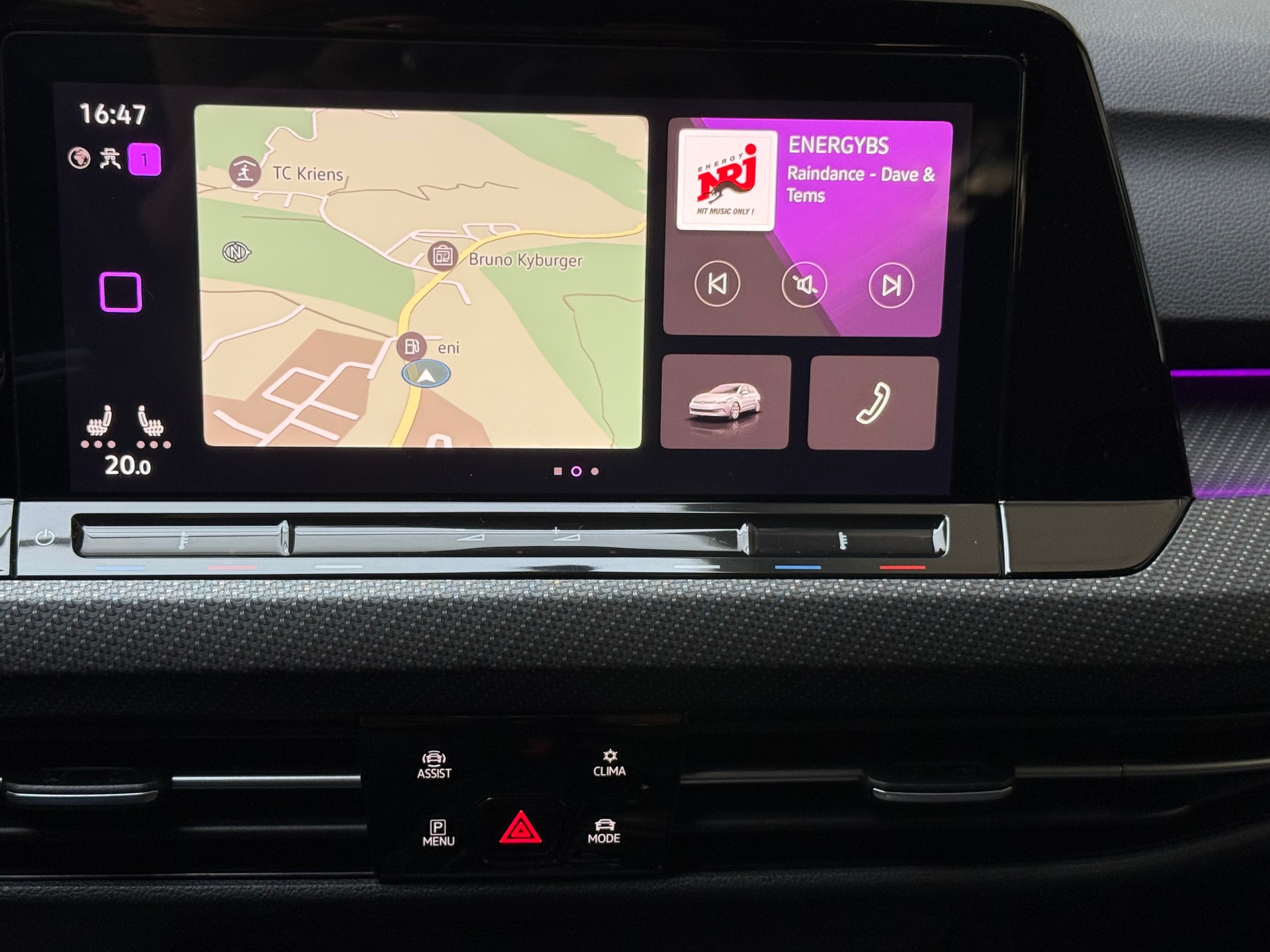 VW Golf 1.5 eTSI mHEV ACT R-Line DSG * Black Style * CH *-image-14