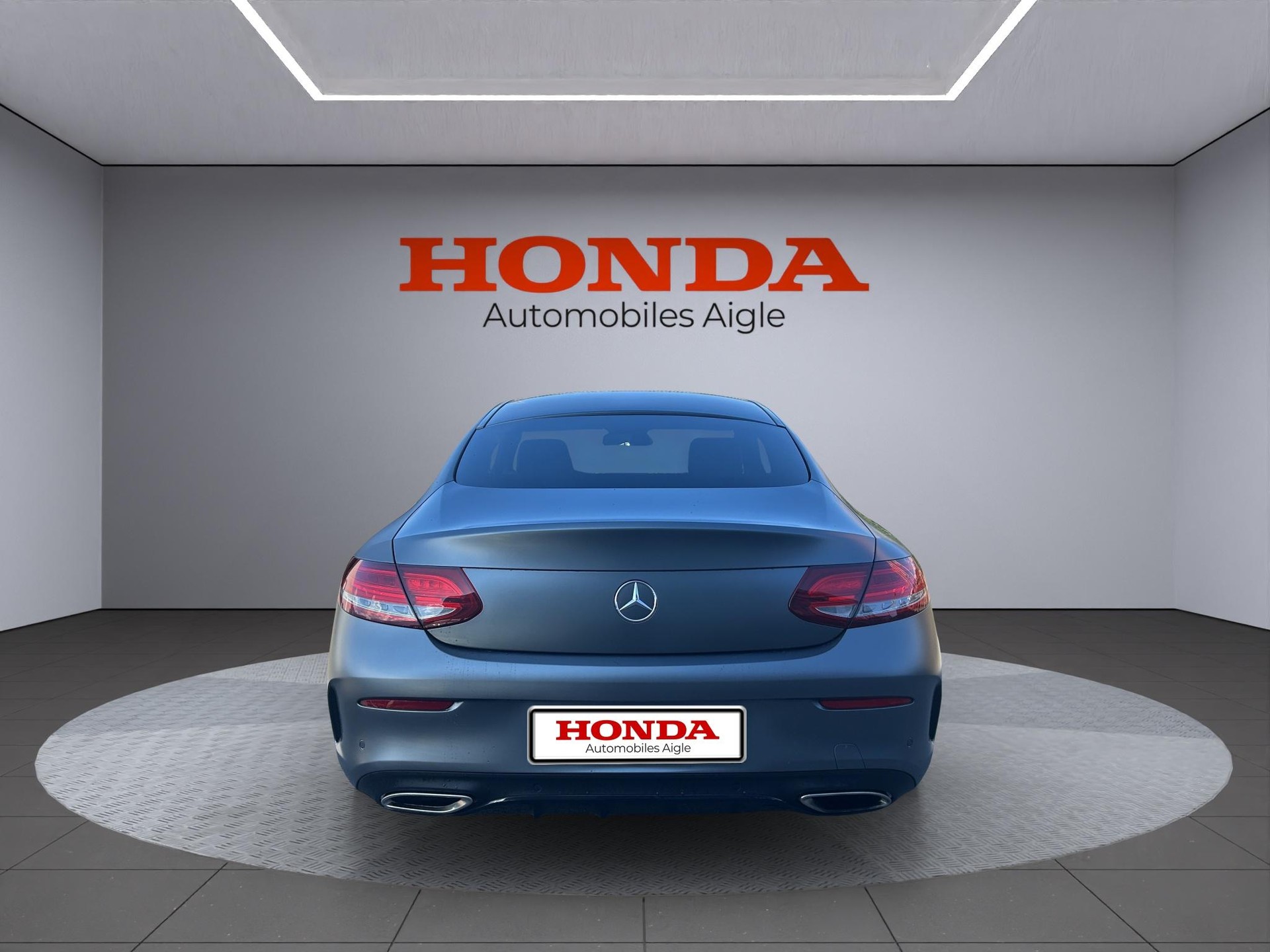 MERCEDES-BENZ C 300 AMG Line-showroom-element-3