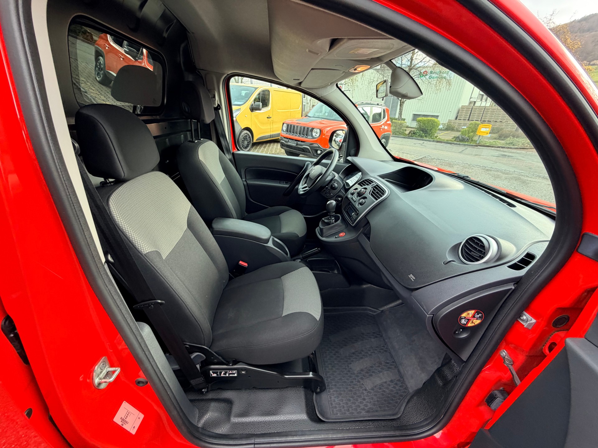 RENAULT Kangoo Medium dCi 95 ENERGY Business-image-8