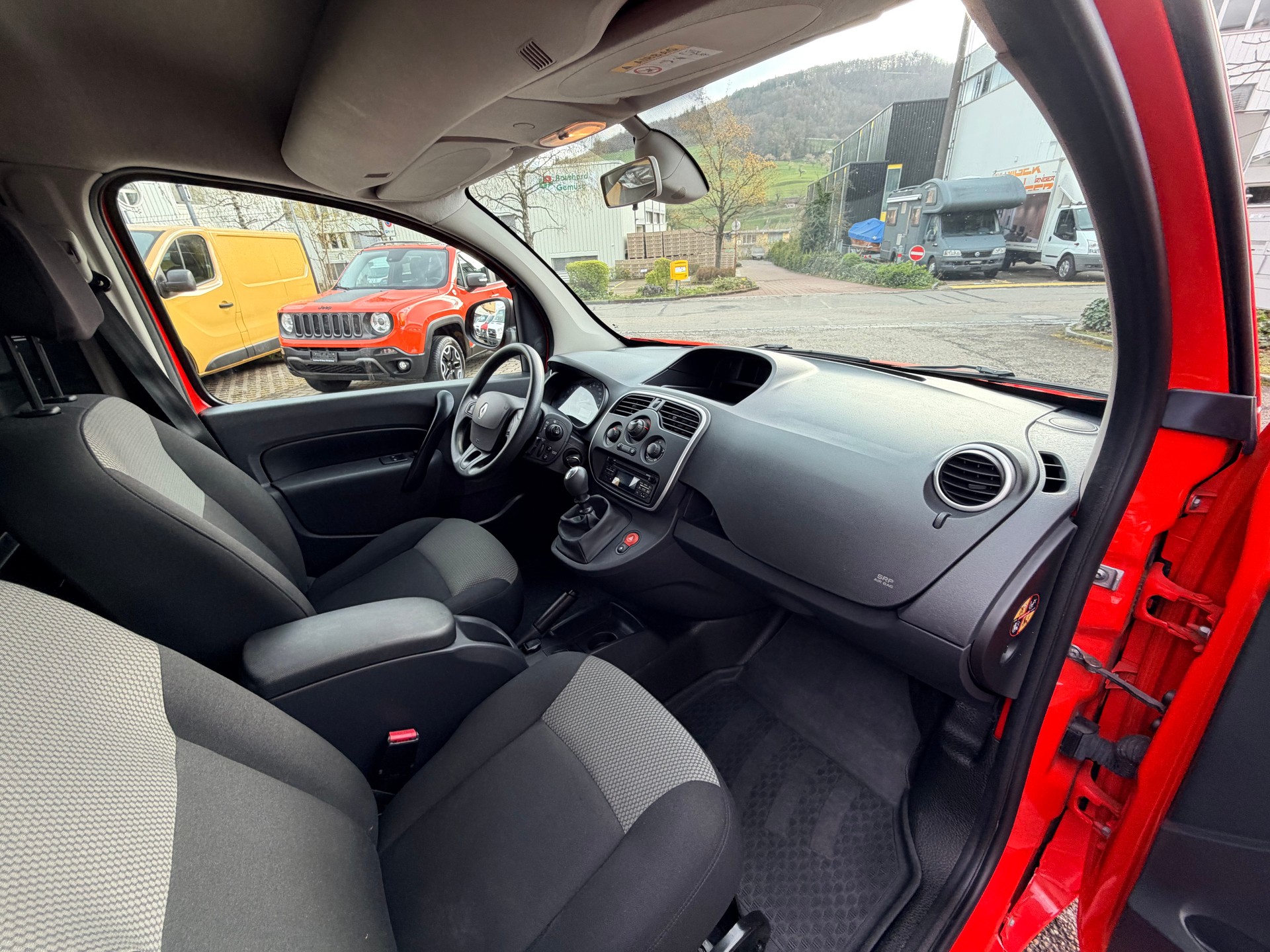 RENAULT Kangoo Medium dCi 95 ENERGY Business-image-9