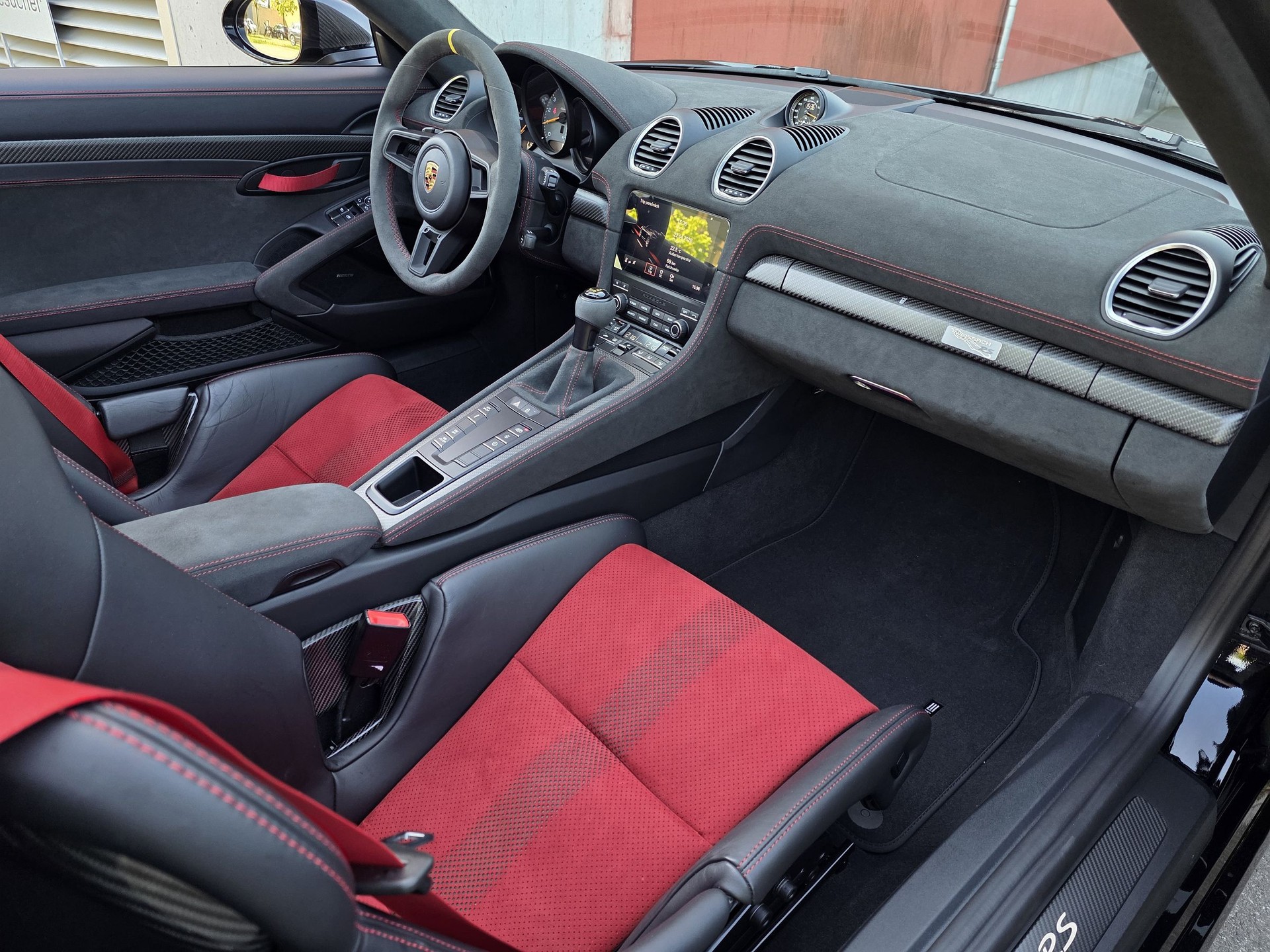 PORSCHE 718 Boxster Spyder RS Weissach PDK-image-23