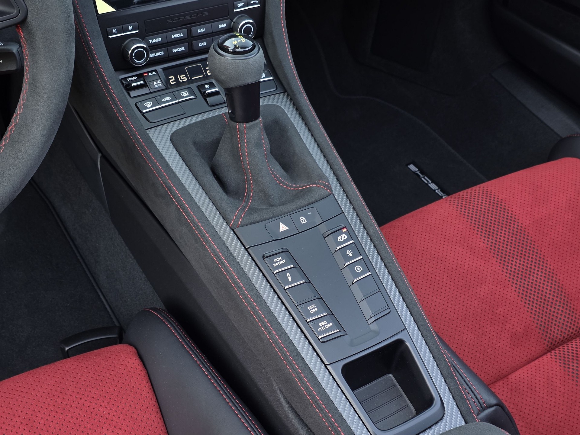 PORSCHE 718 Boxster Spyder RS Weissach PDK-image-28