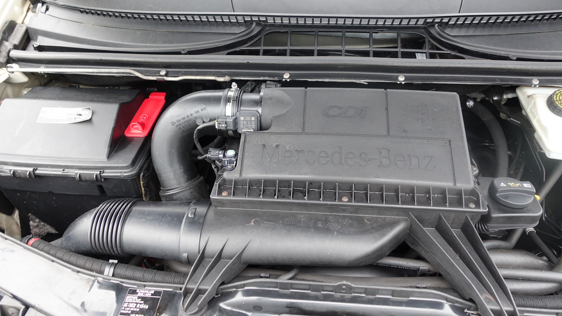 MERCEDES-BENZ Vito 116 CDI Blue Efficiency EL 4Matic A-image-13