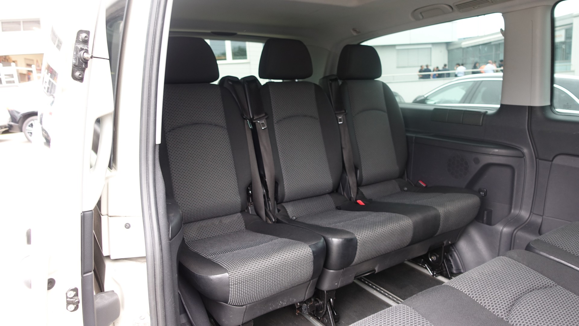 MERCEDES-BENZ Vito 116 CDI Blue Efficiency EL 4Matic A-image-9