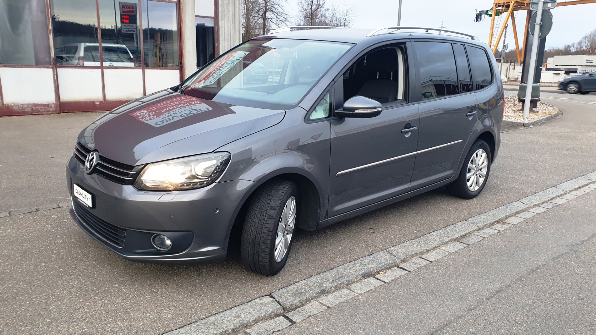 VW Touran 1.4 TSI Highline DSG 7 Platz-image-6
