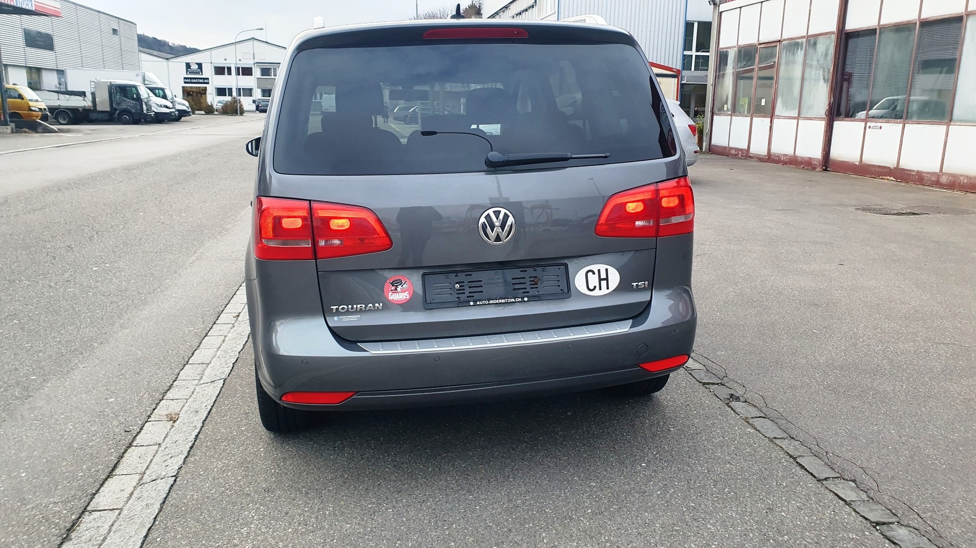 VW Touran 1.4 TSI Highline DSG 7 Platz-image-9