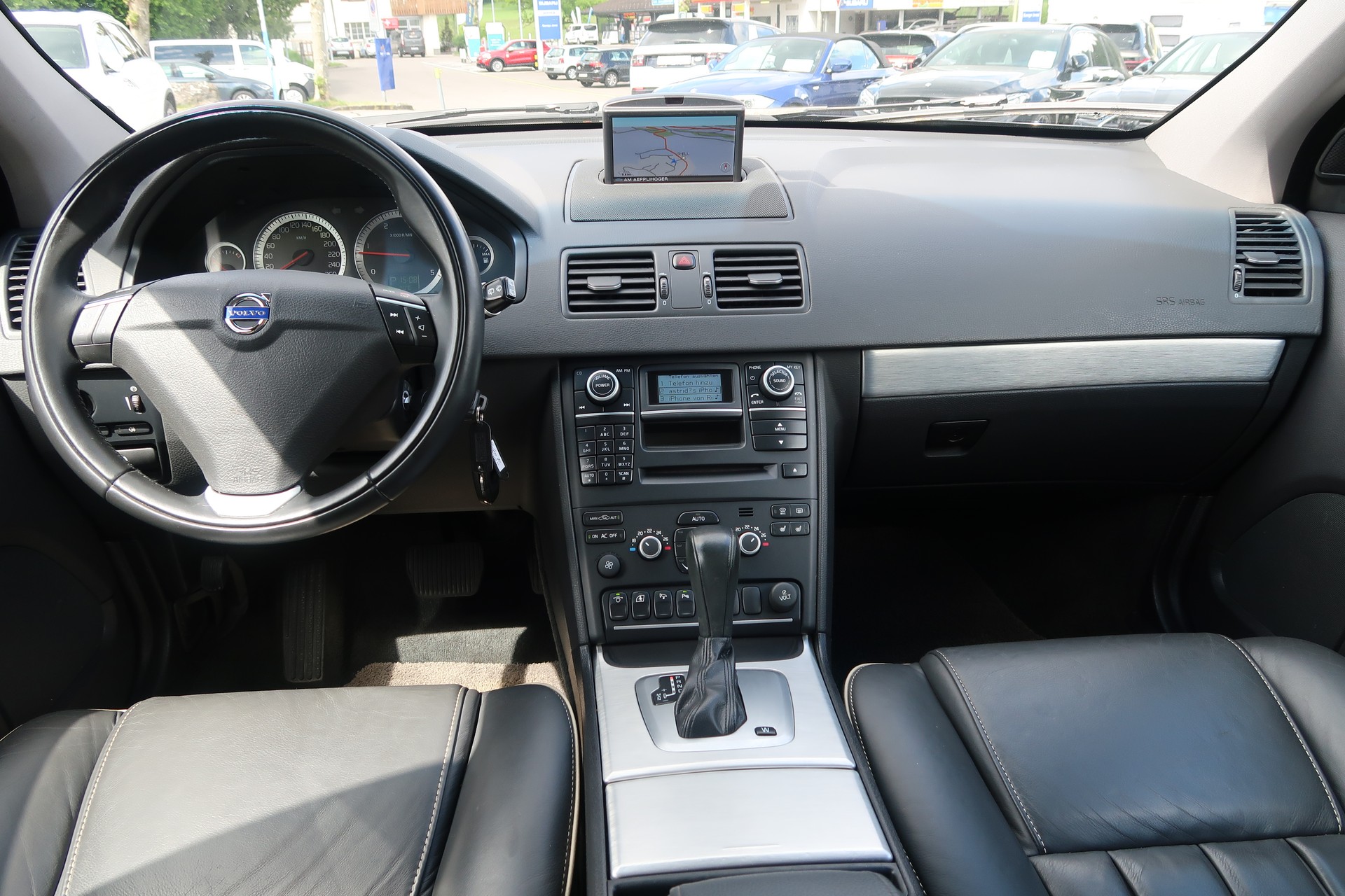 VOLVO XC90 D5 AWD Summum Geartronic-image-9