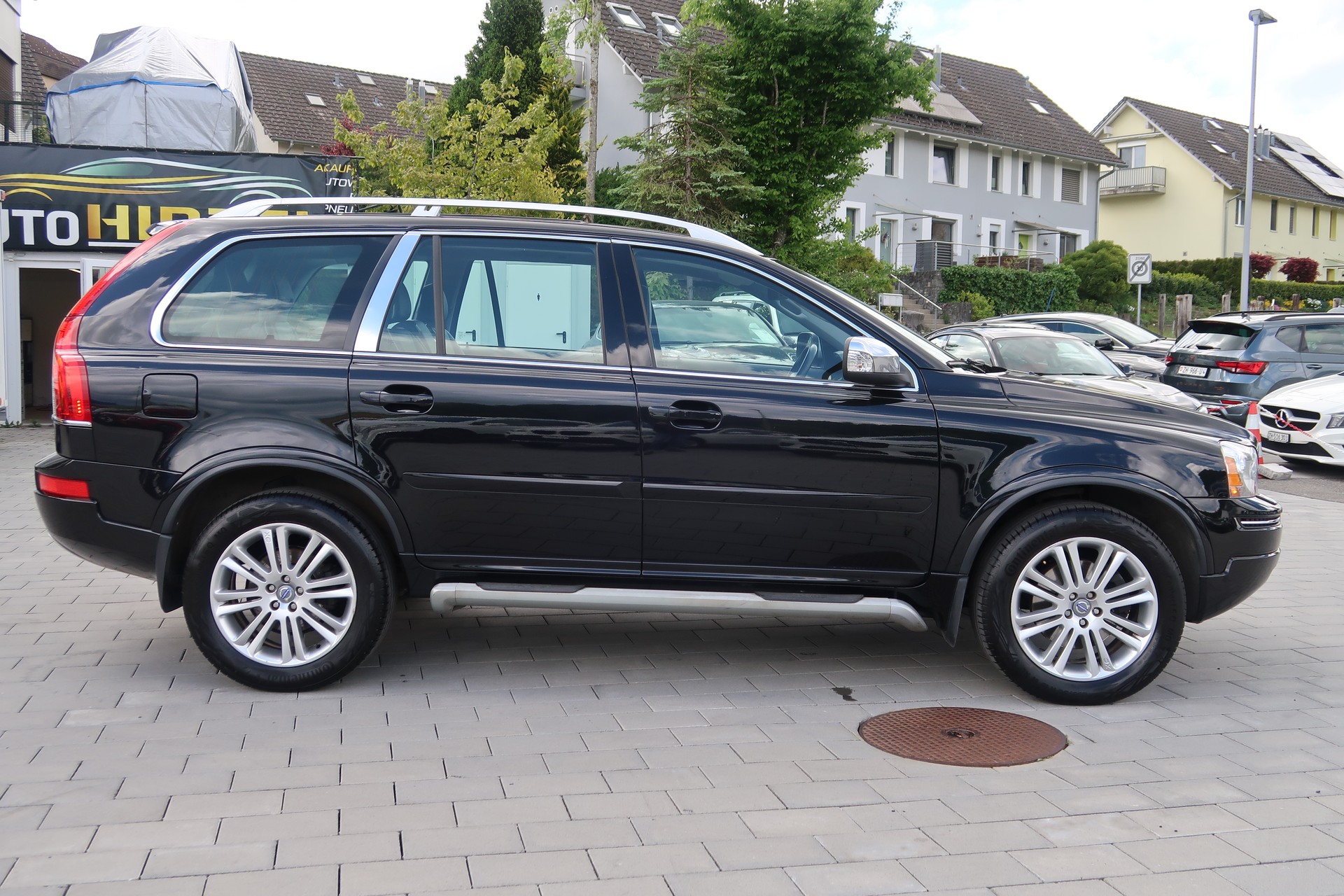 VOLVO XC90 D5 AWD Summum Geartronic-image-3