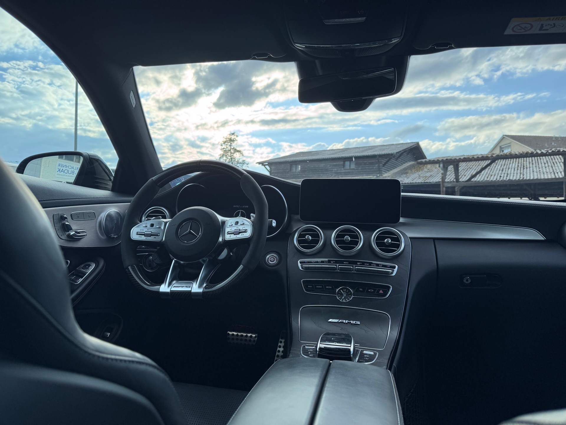 MERCEDES-BENZ C 63 S AMG 9G-tronic-image-9