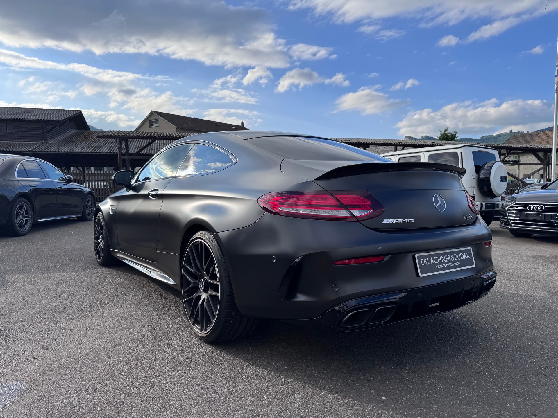 MERCEDES-BENZ C 63 S AMG 9G-tronic-showroom-element-3