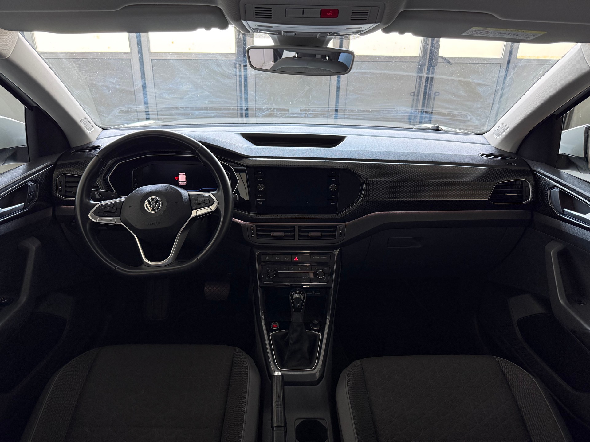 VW T-Cross 1.0 TSI Sport Style DSG-image-6