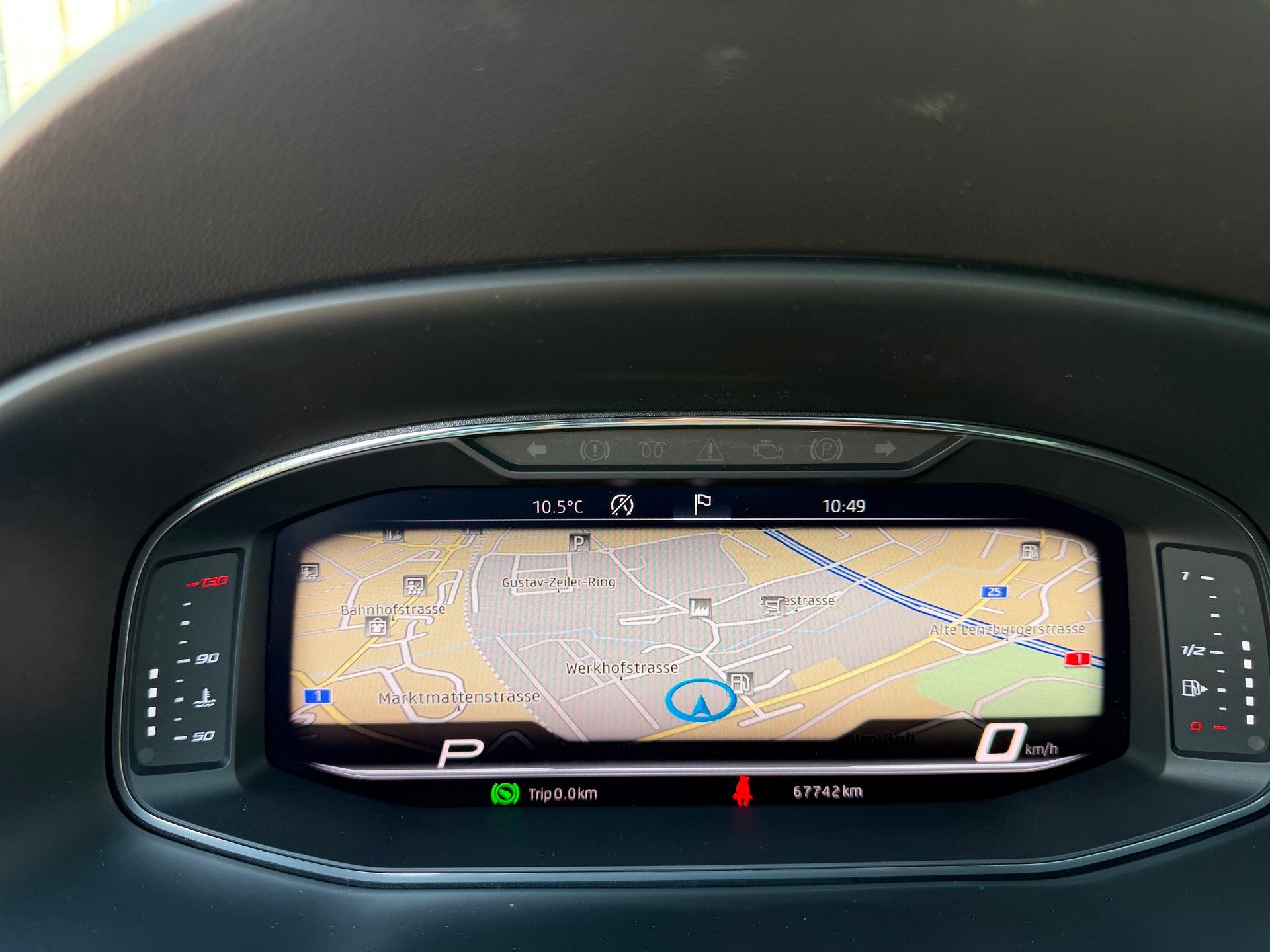 SEAT Leon ST 2.0 Eco TSI Swiss Cupra 4Drive ABT DSG-image-13