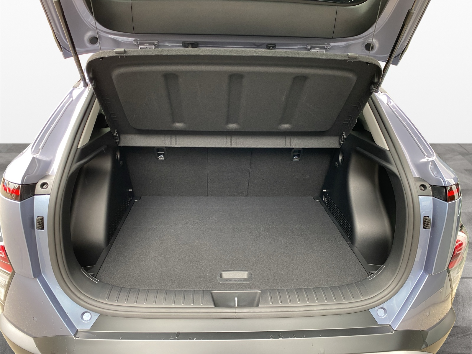 HYUNDAI Kona 1.6 GDi Hybrid Amplia-image-15