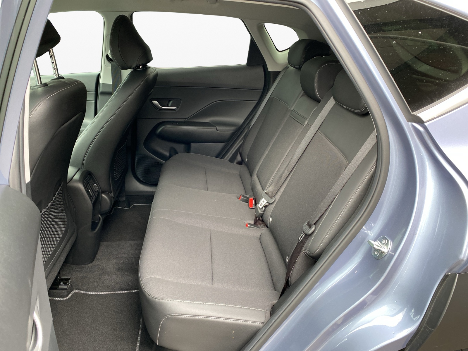 HYUNDAI Kona 1.6 GDi Hybrid Amplia-image-10