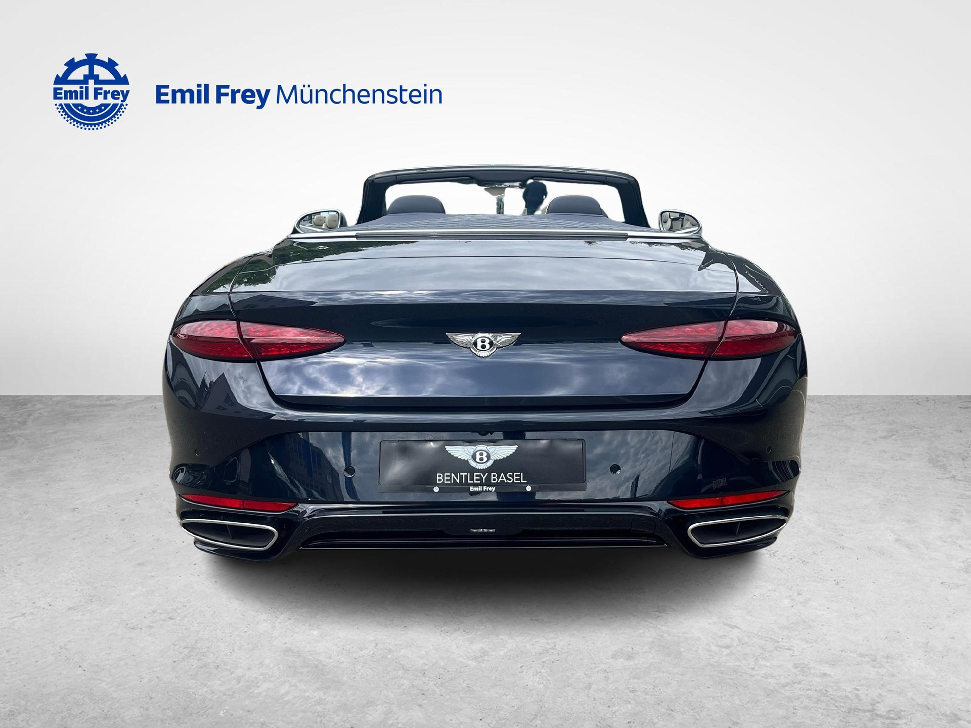 BENTLEY Continental GTC 4.0 V8 Hybrid Mulliner-showroom-element-3