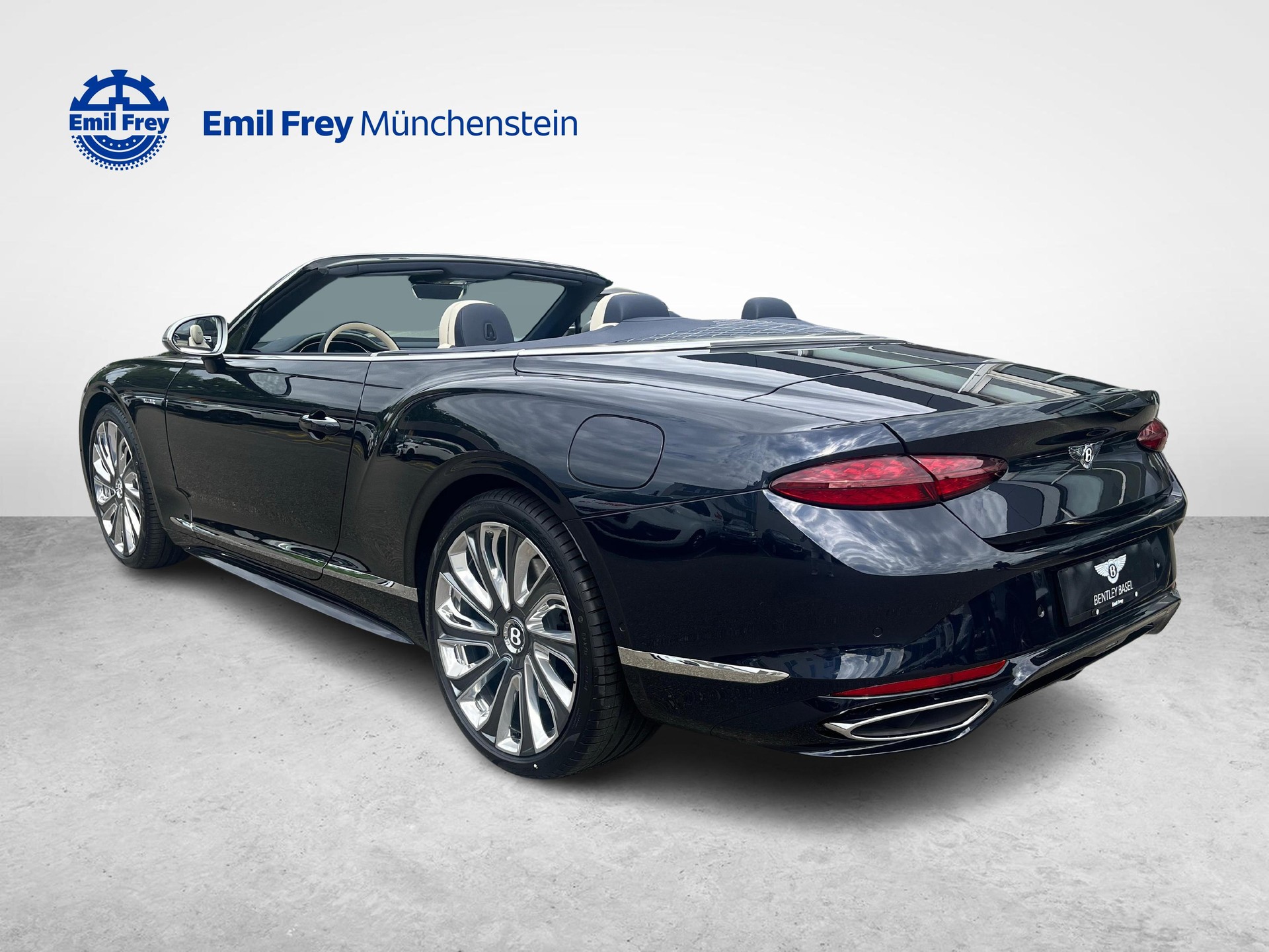 BENTLEY Continental GTC 4.0 V8 Hybrid Mulliner-showroom-element-2