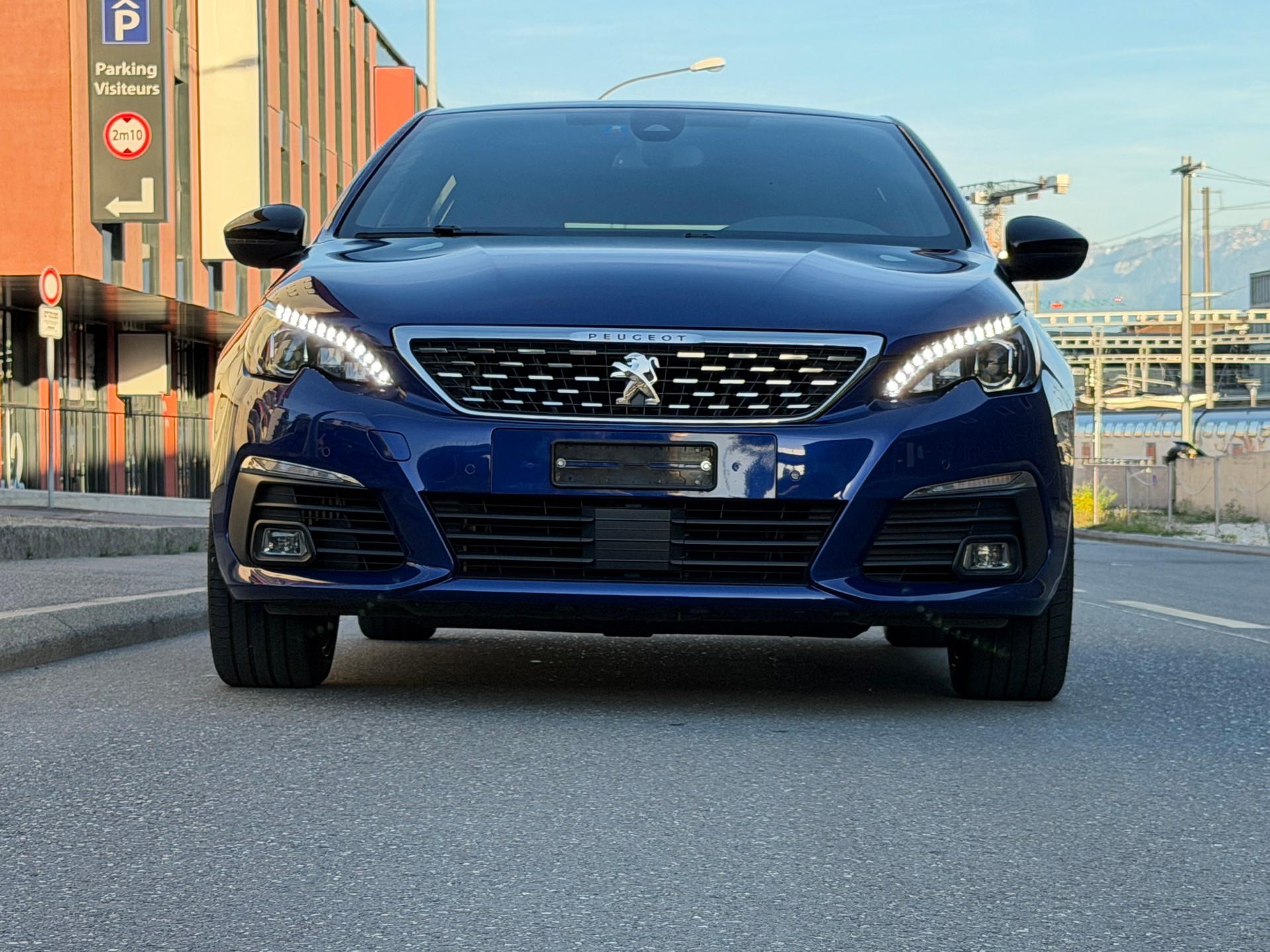 PEUGEOT 308 1.2 Pure Tech GT Line EAT8-showroom-element-1