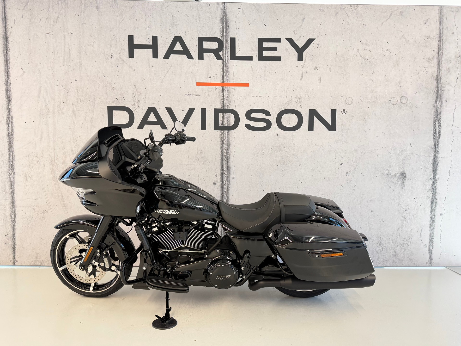 HARLEY-DAVIDSON FLTRX Road Glide 117-image-3