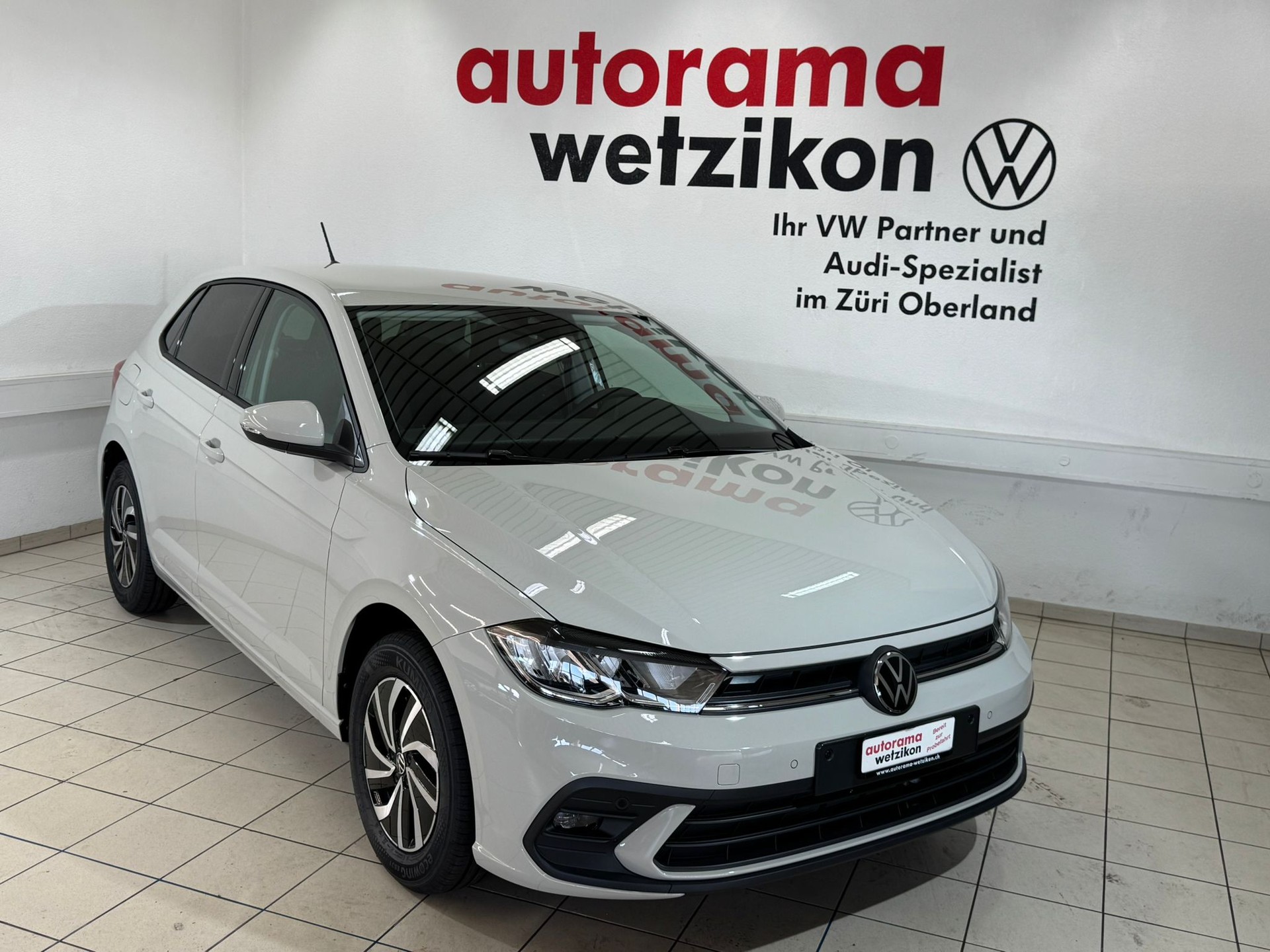 VW Polo 1.0 TSI Life DSG-showroom-element-1