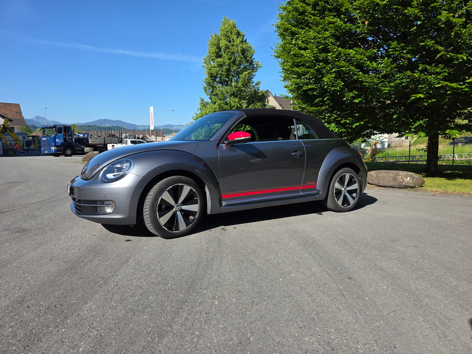 VW Beetle Cabrio 1.2 TSI BMT Club DSG-image-7