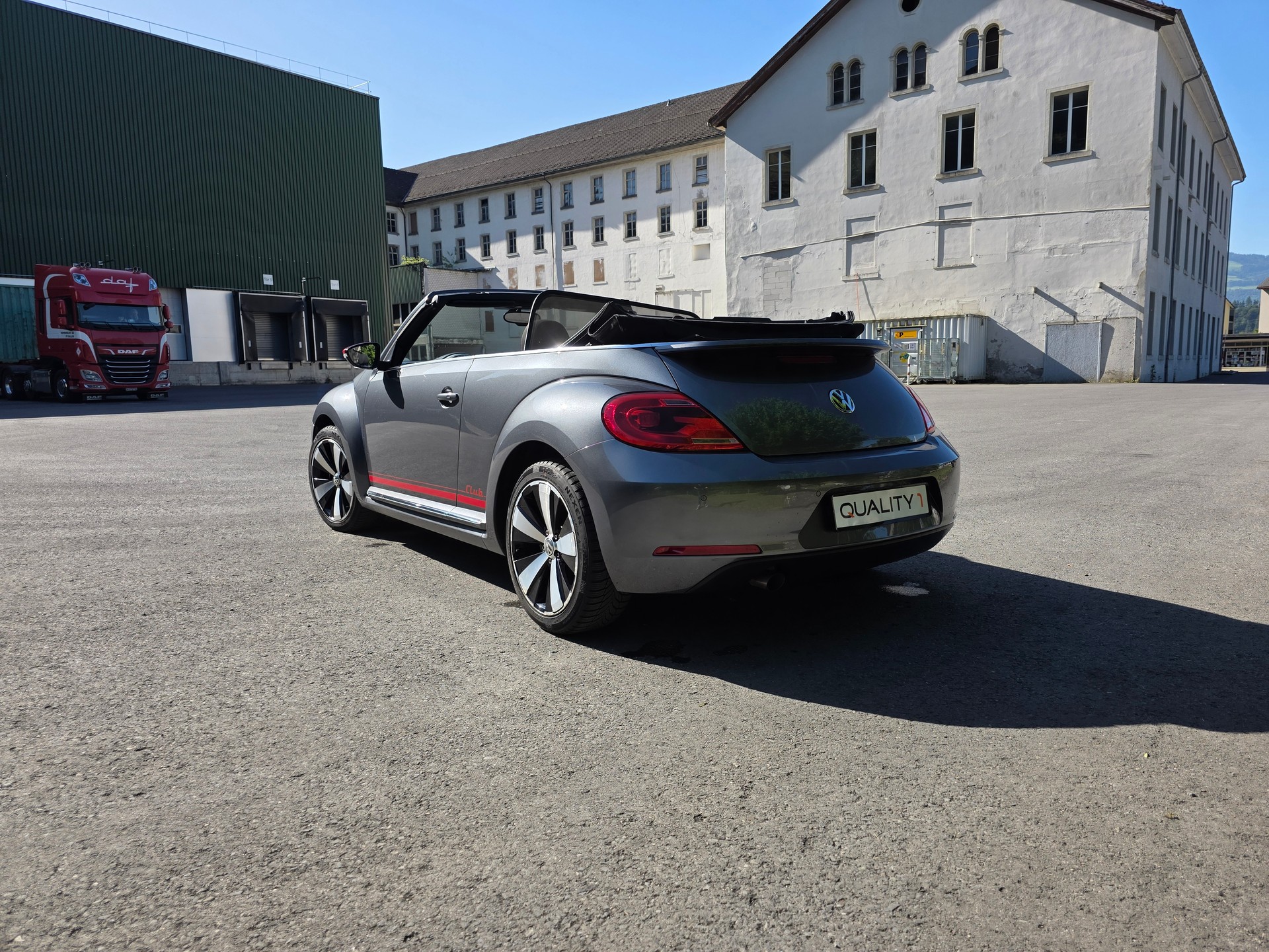 VW Beetle Cabrio 1.2 TSI BMT Club DSG-image-19