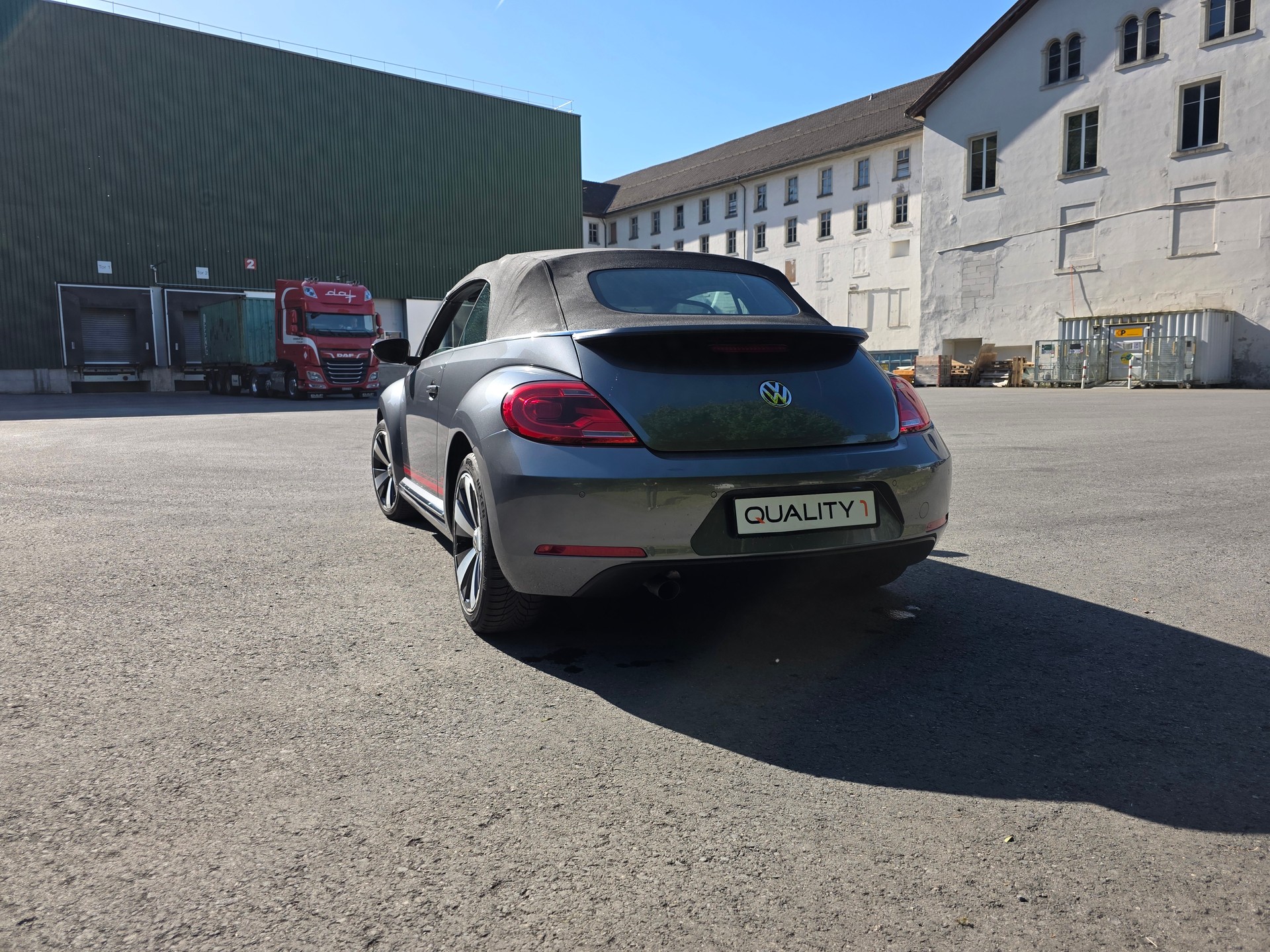 VW Beetle Cabrio 1.2 TSI BMT Club DSG-image-20