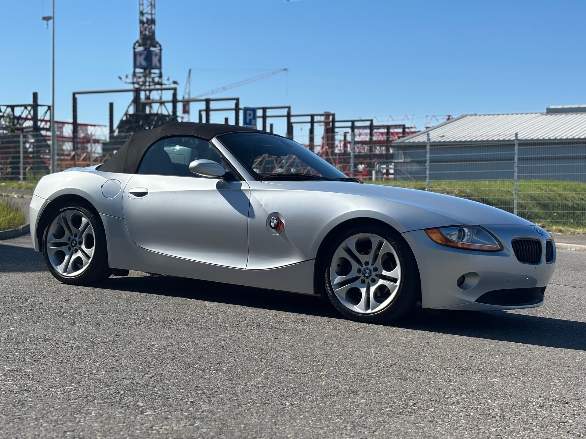 BMW Z4 3.0i Roadster-showroom-element-1