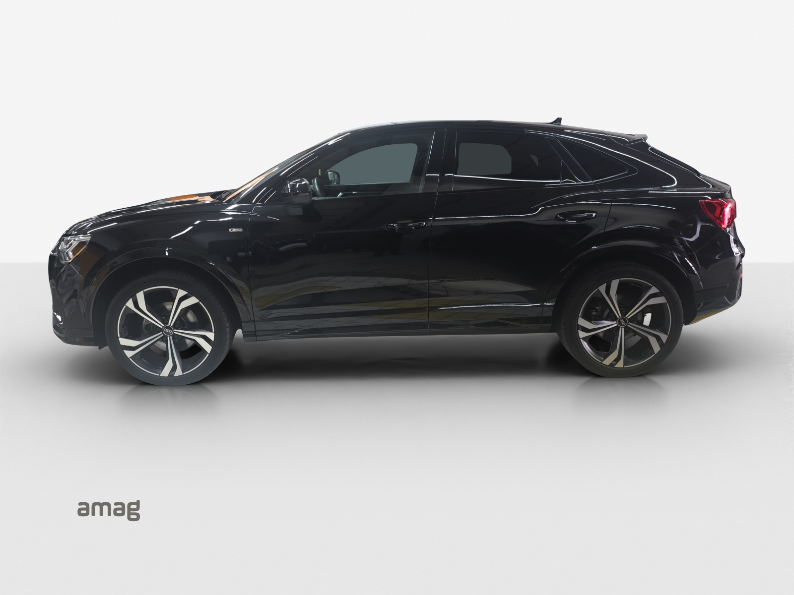 AUDI Q3 Sportback 35 TFSI S line Attraction S-tronic-showroom-element-1