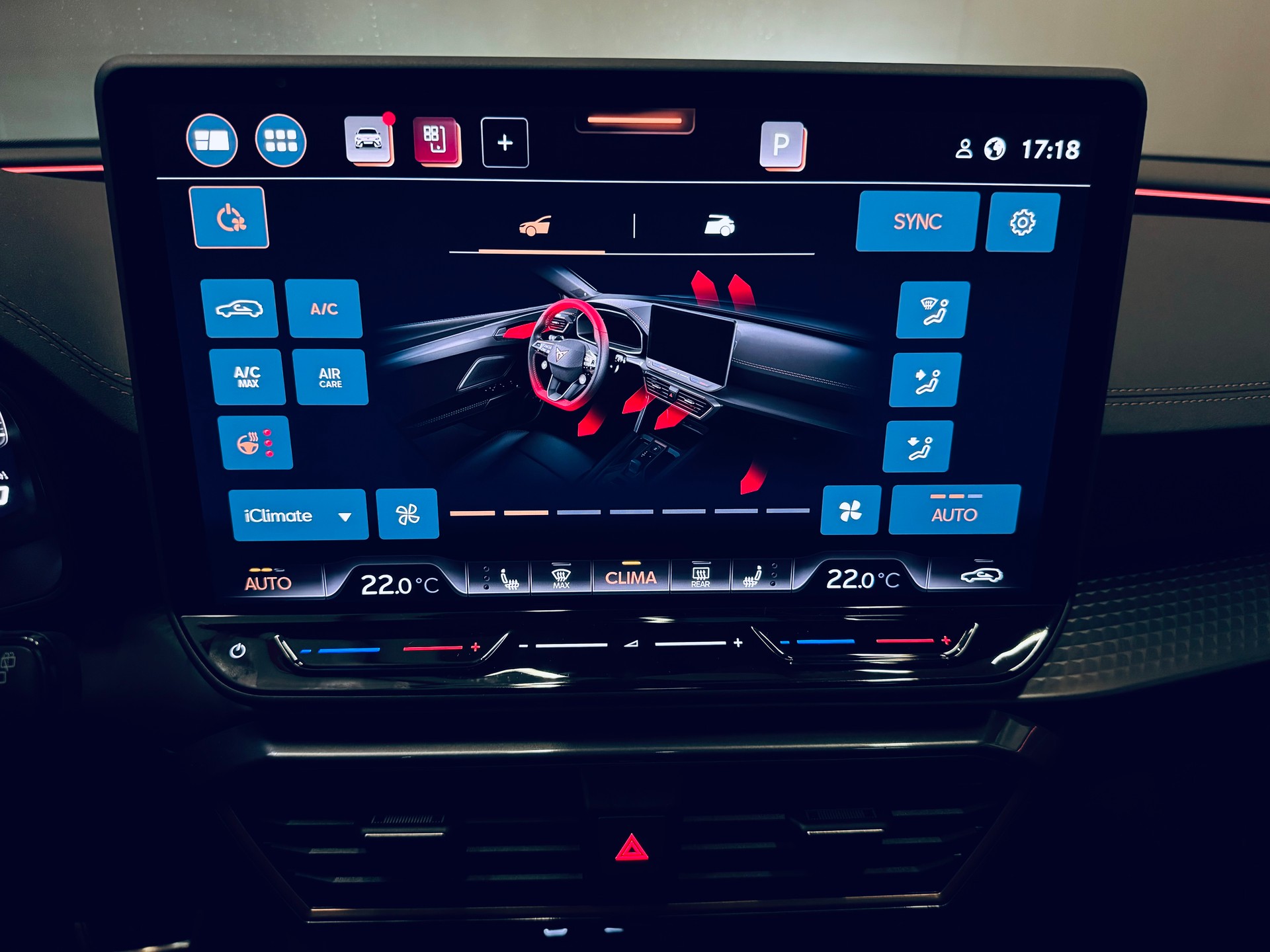 CUPRA LEON ST 2.0 TSI VZ DSG 4Drive-image-28