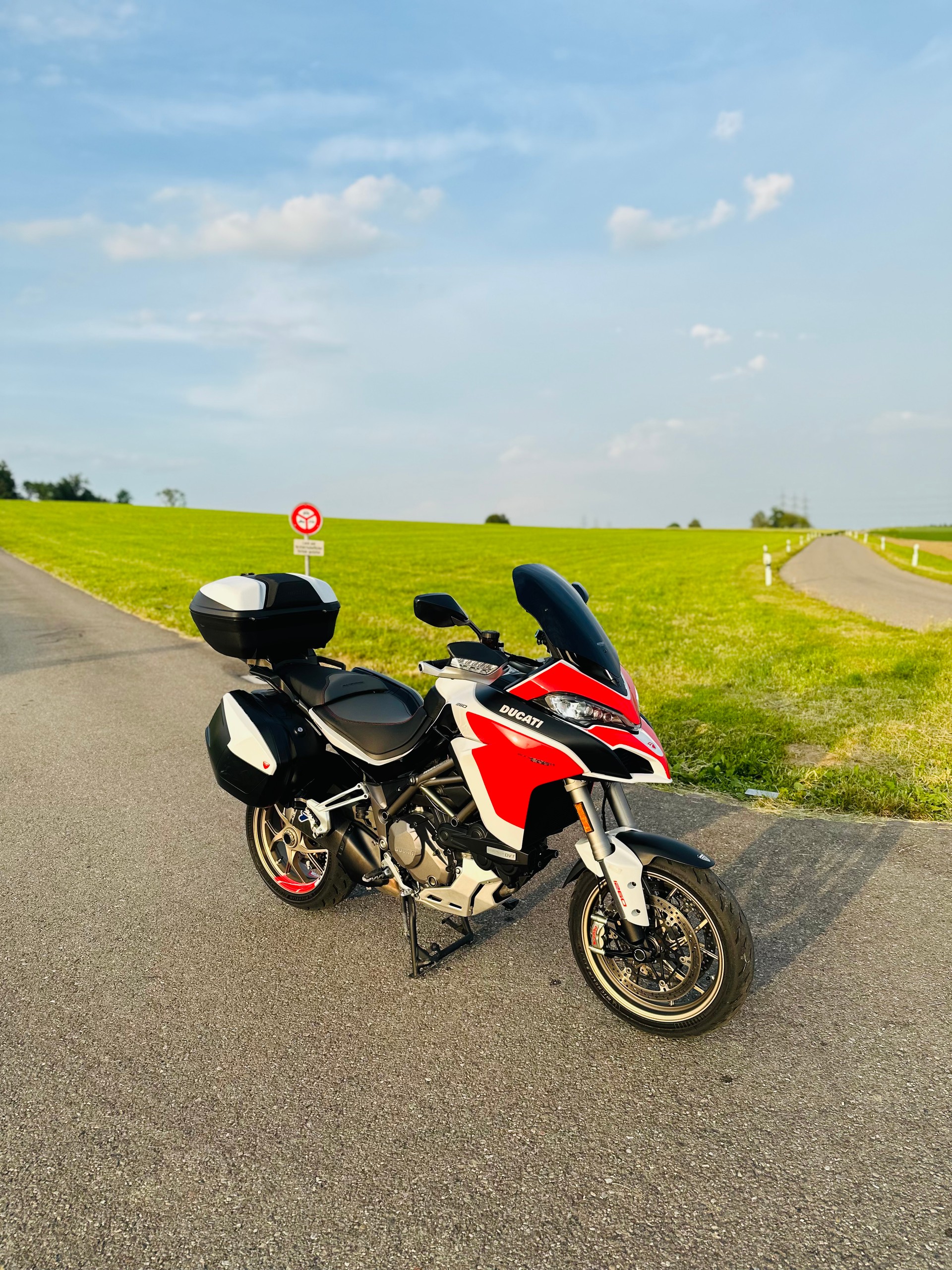 DUCATI Multistrada 1260 S Touring-image-3