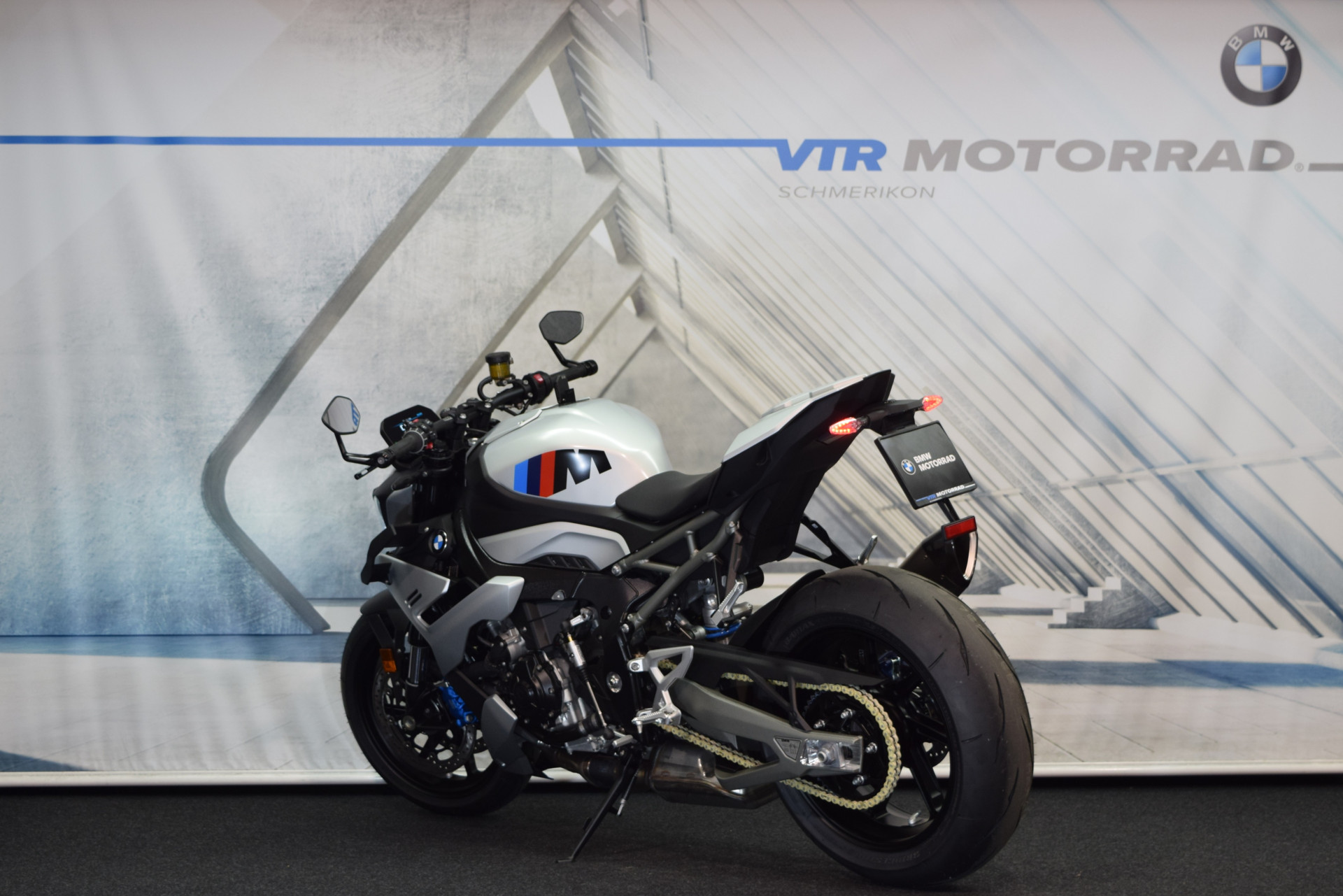 BMW M 1000 R-image-3