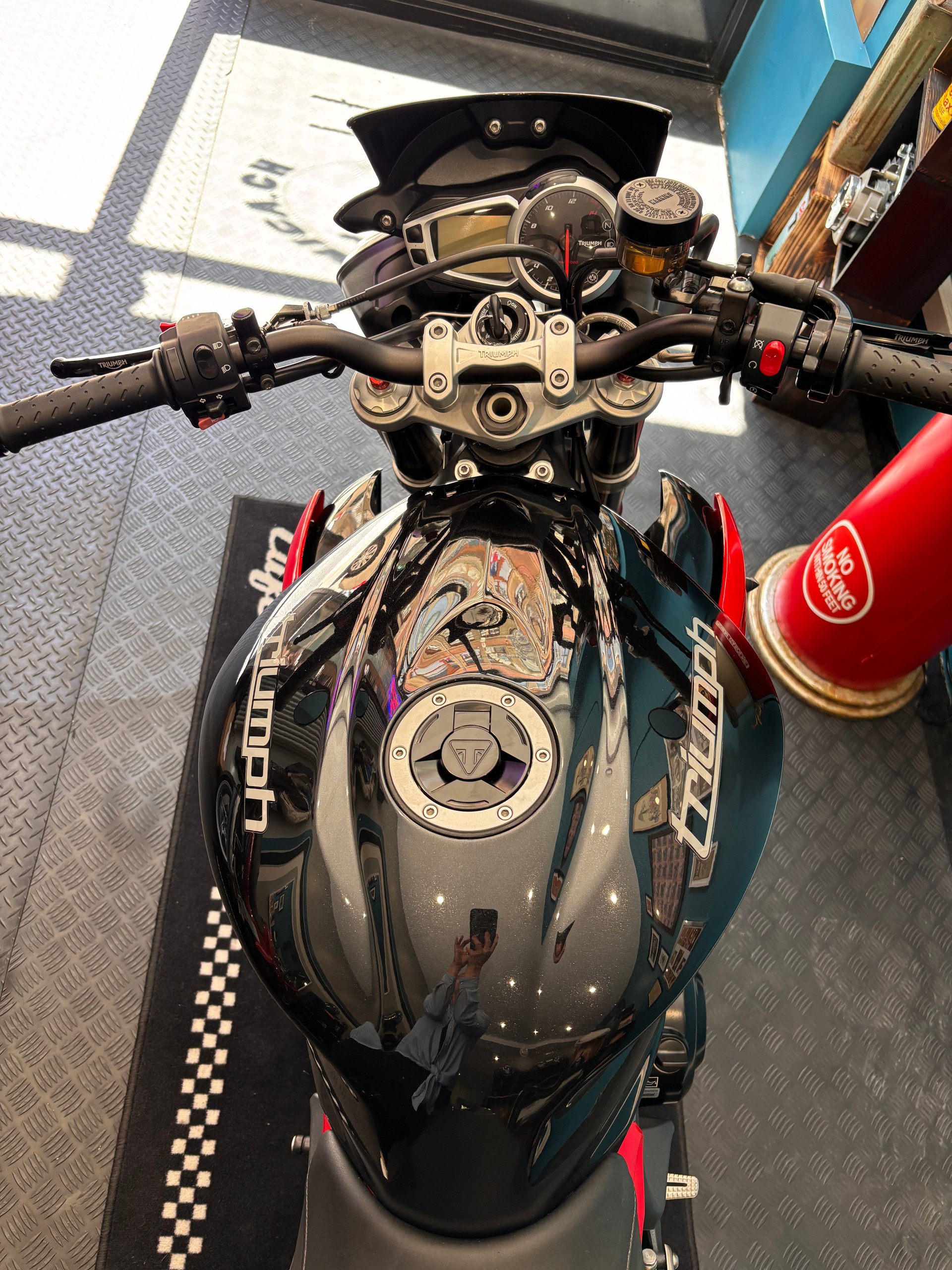 TRIUMPH Street Triple R 675-image-5