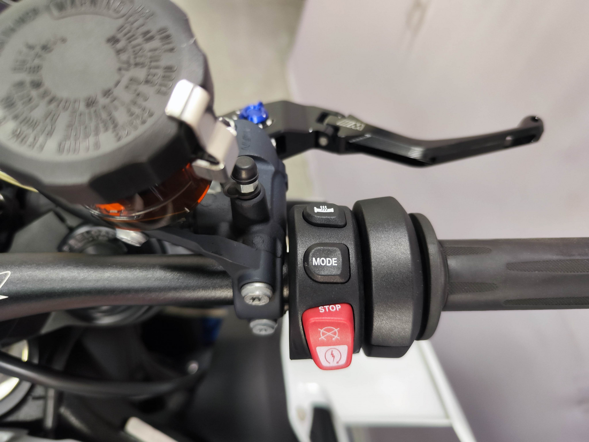 BMW M 1000 R-image-5