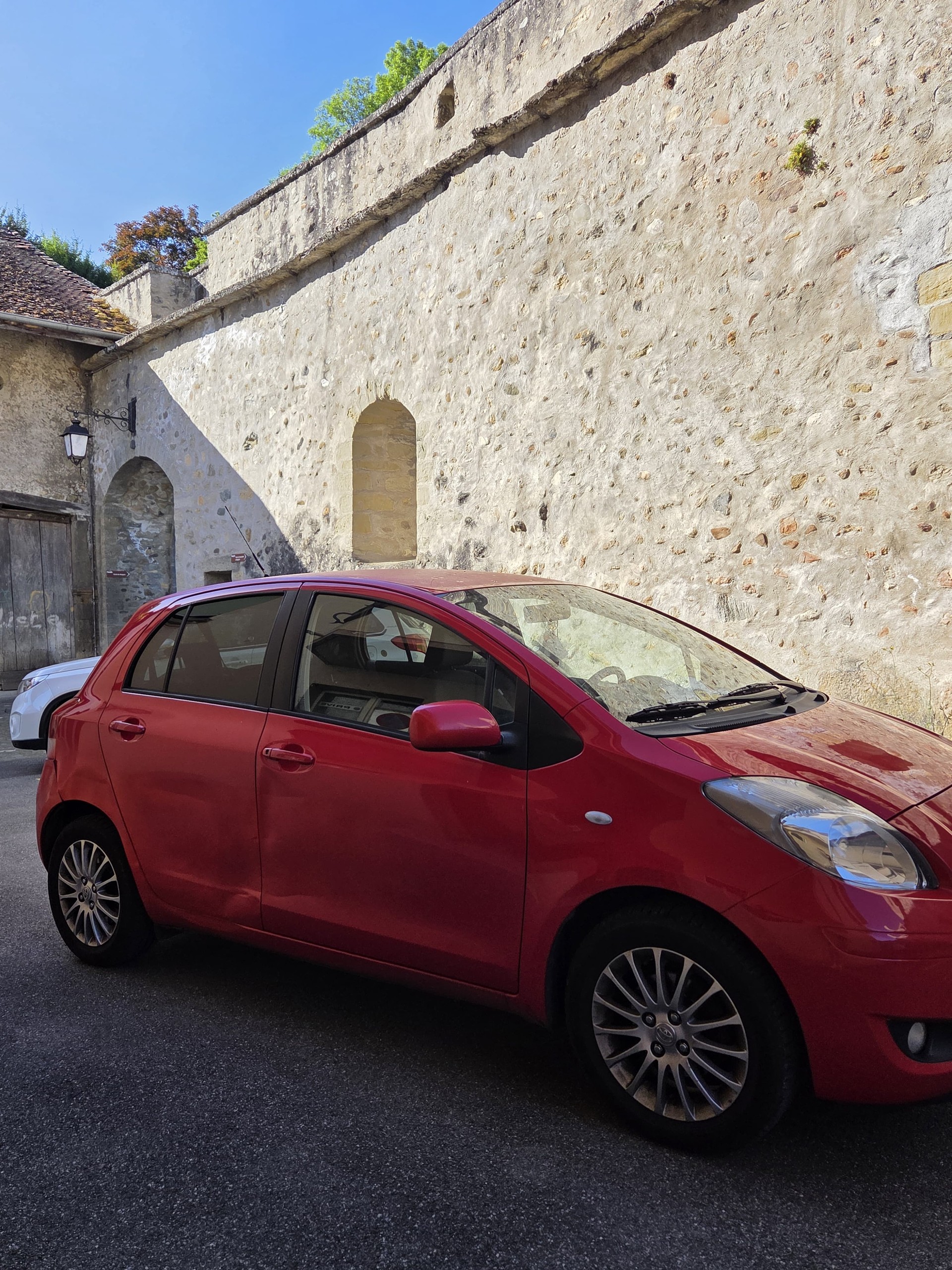 TOYOTA 1.33 VVT-i Linea Sol-image-1