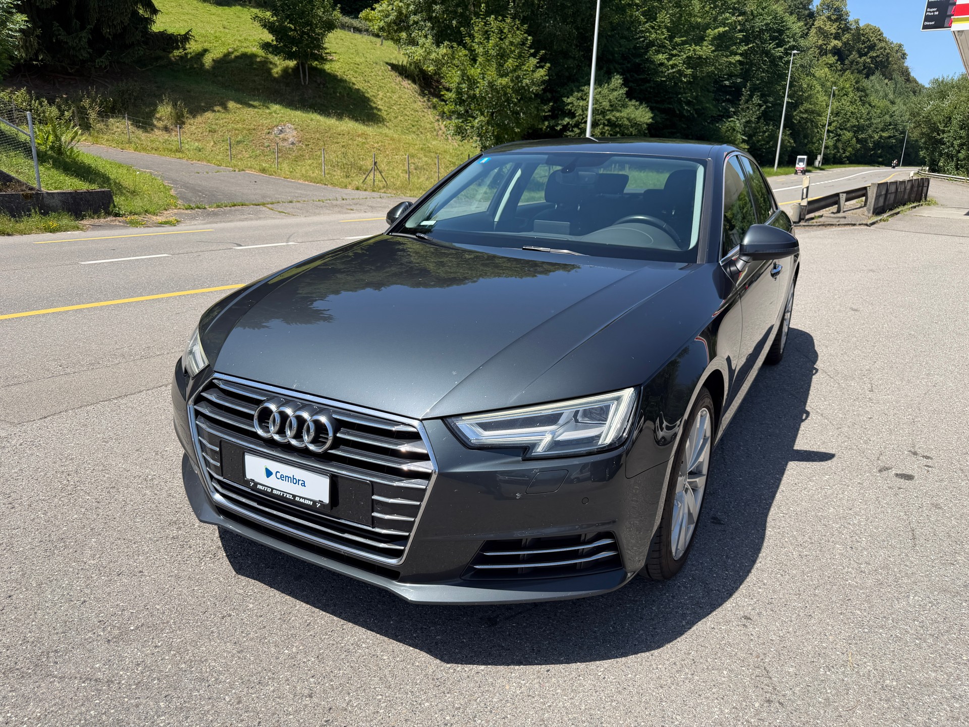 AUDI A4 Limousine 1.4 TFSI S-tronic-image-1