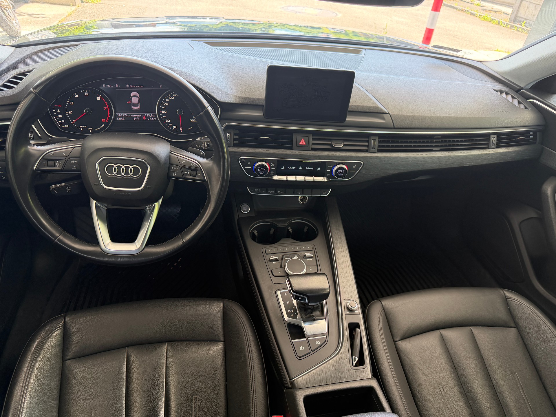 AUDI A4 Limousine 1.4 TFSI S-tronic-image-8