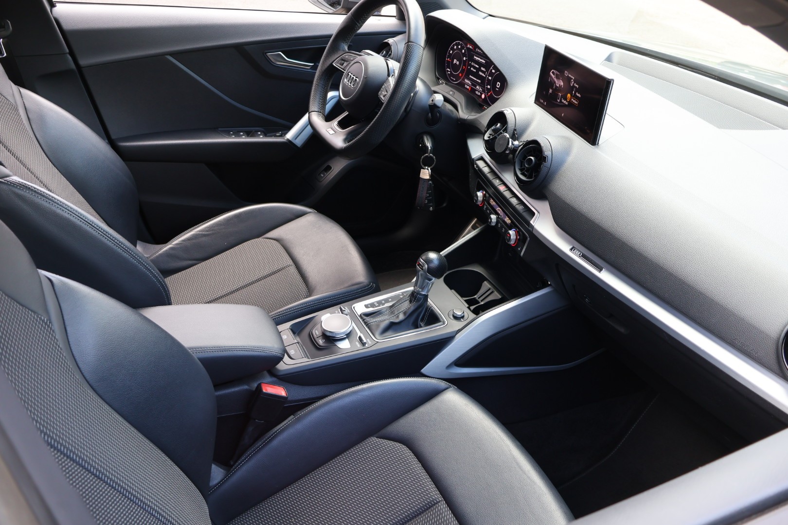 AUDI Q2 35 TFSI Sport S-tronic-image-5