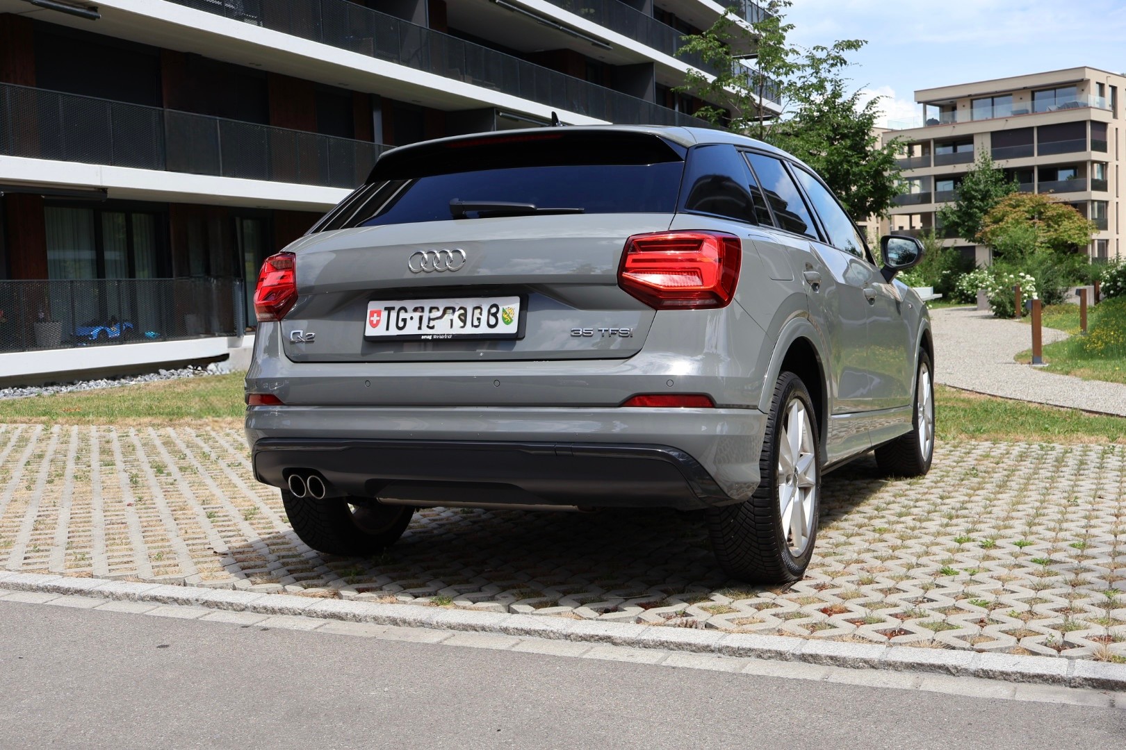 AUDI Q2 35 TFSI Sport S-tronic-showroom-element-3