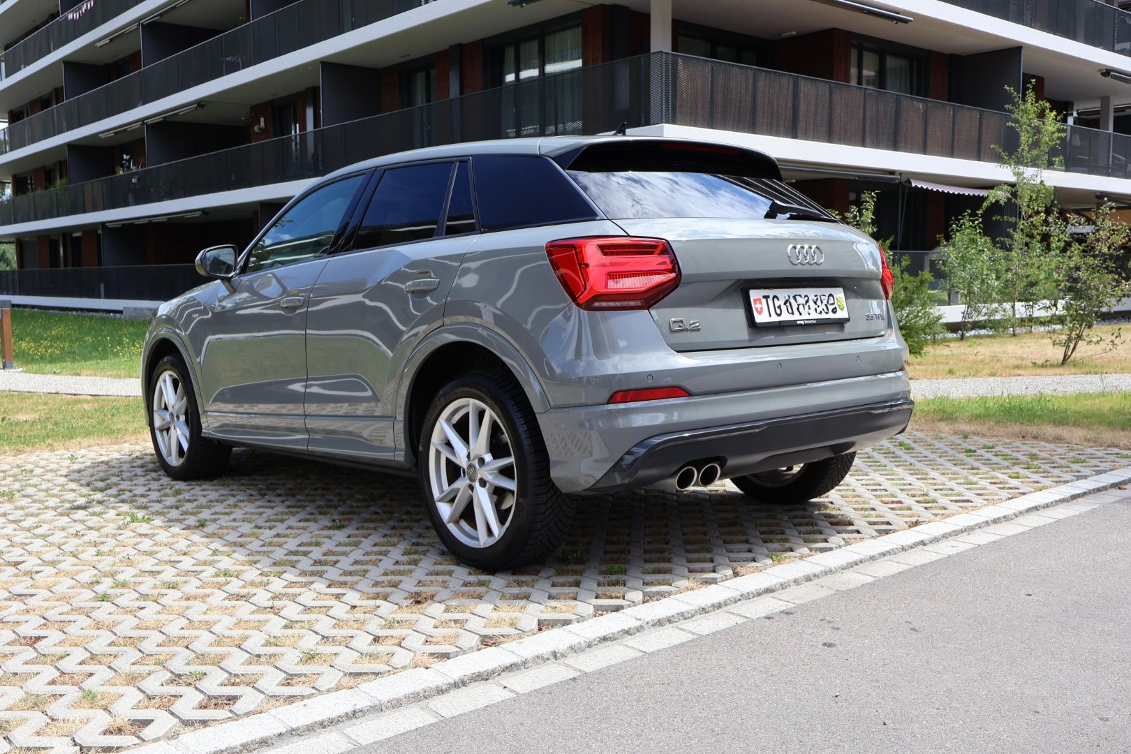 AUDI Q2 35 TFSI Sport S-tronic-showroom-element-2