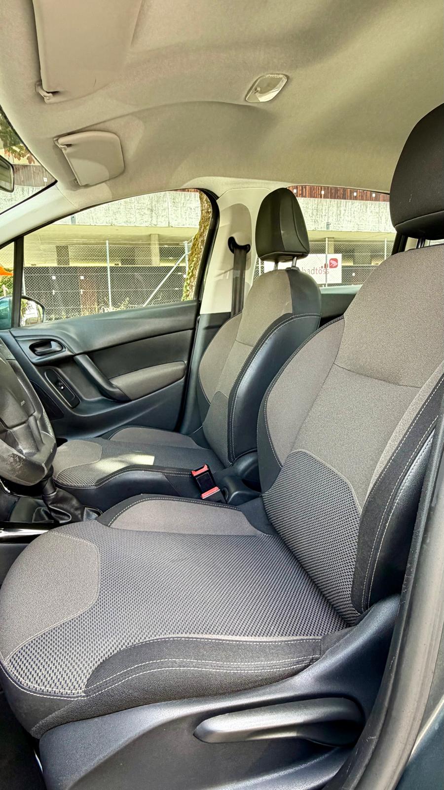 CITROEN C3 1.2i Exclusive ETG5-image-9