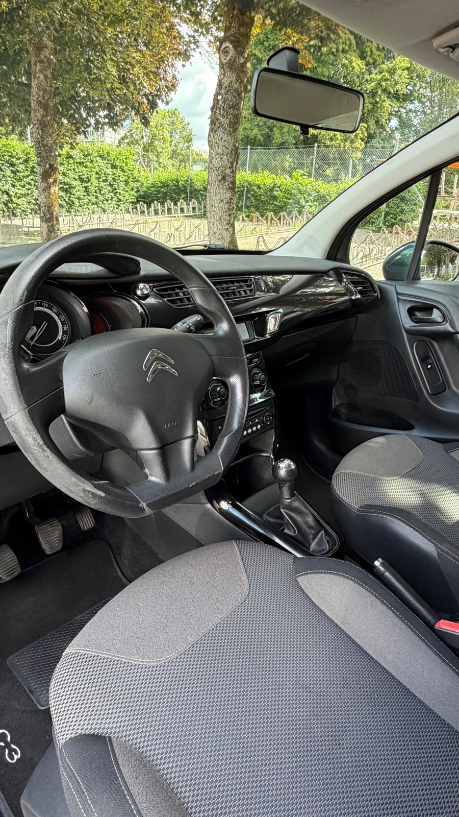 CITROEN C3 1.2i Exclusive ETG5-image-8