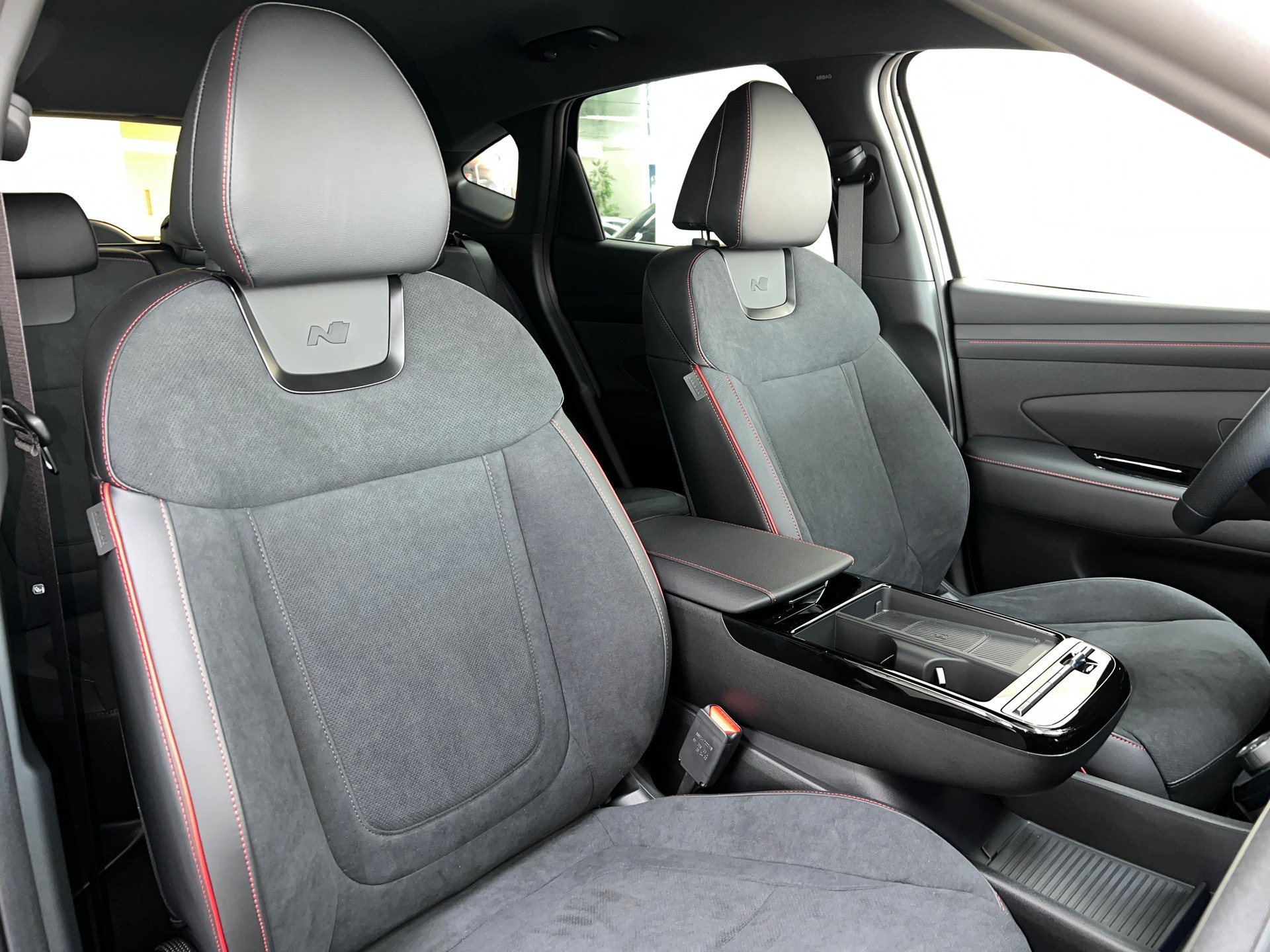 HYUNDAI Tucson 1.6 TGDI PHEV N-Line 4WD / 5 Jahre Garantie-image-8