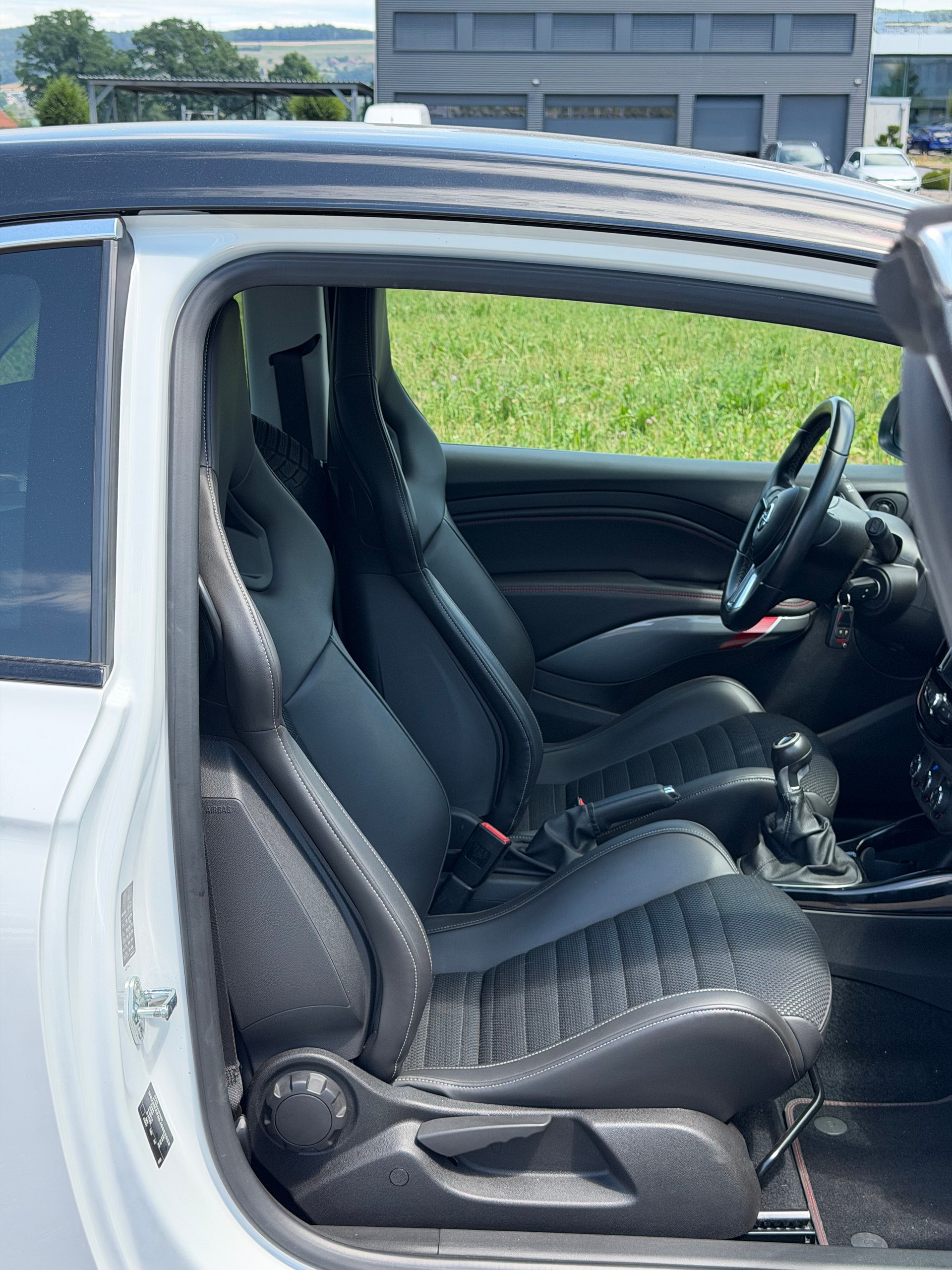 OPEL Adam 1.4 Turbo S-image-7