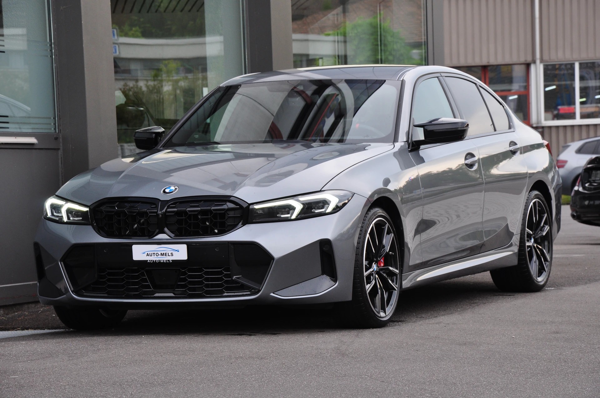 BMW M340i xDrive 48V Steptronic M Sport Pro-showroom-element-2