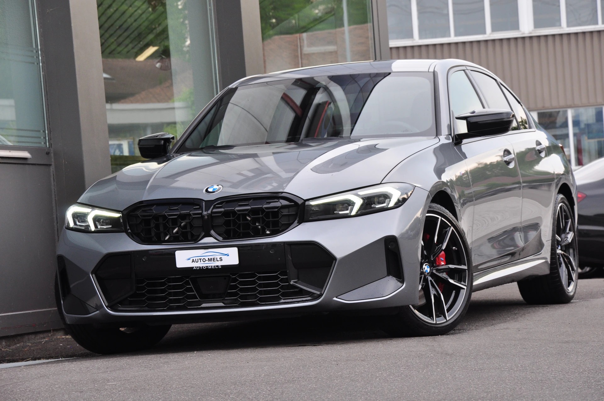 BMW M340i xDrive 48V Steptronic M Sport Pro-showroom-element-1