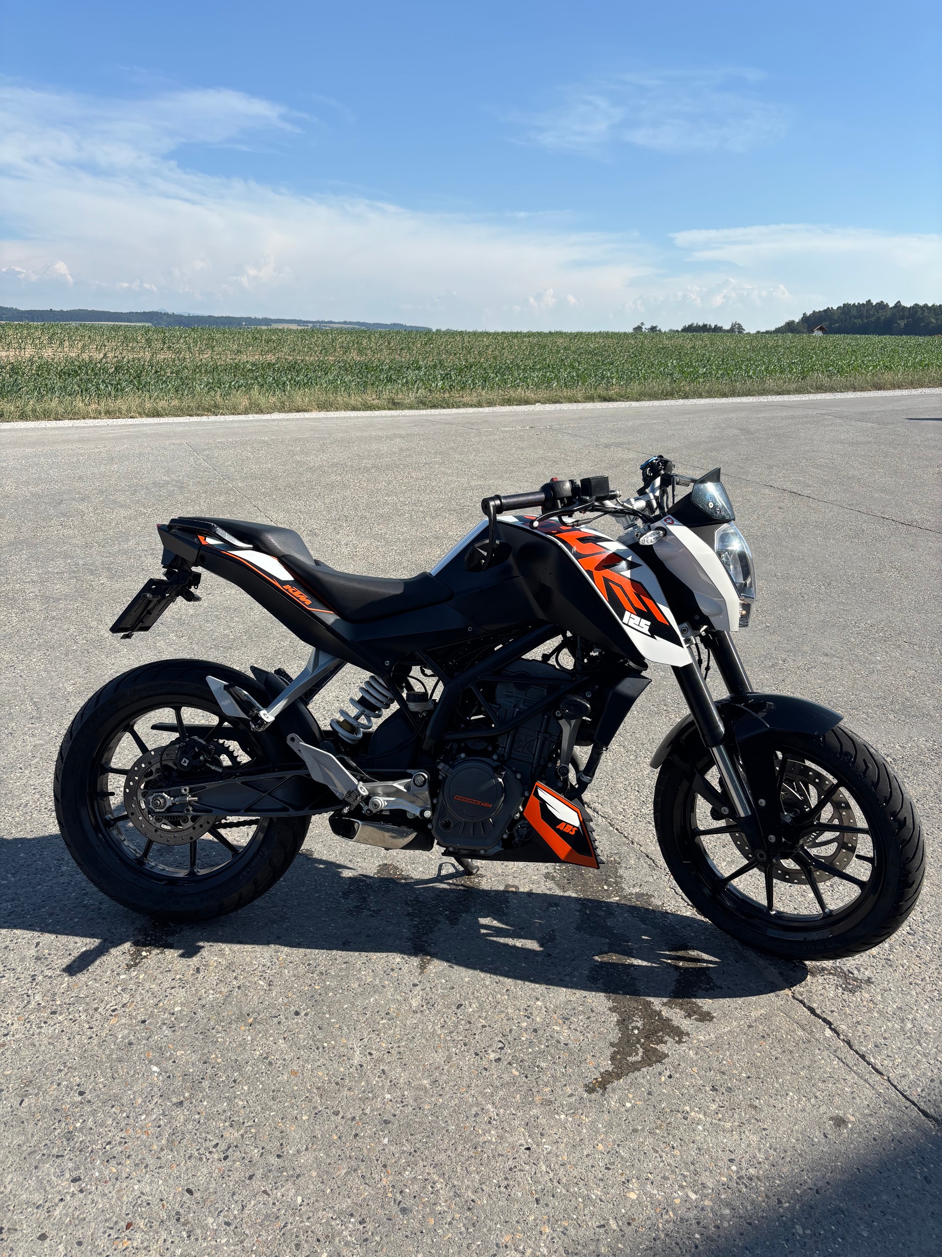 KTM 125 Duke-image-3