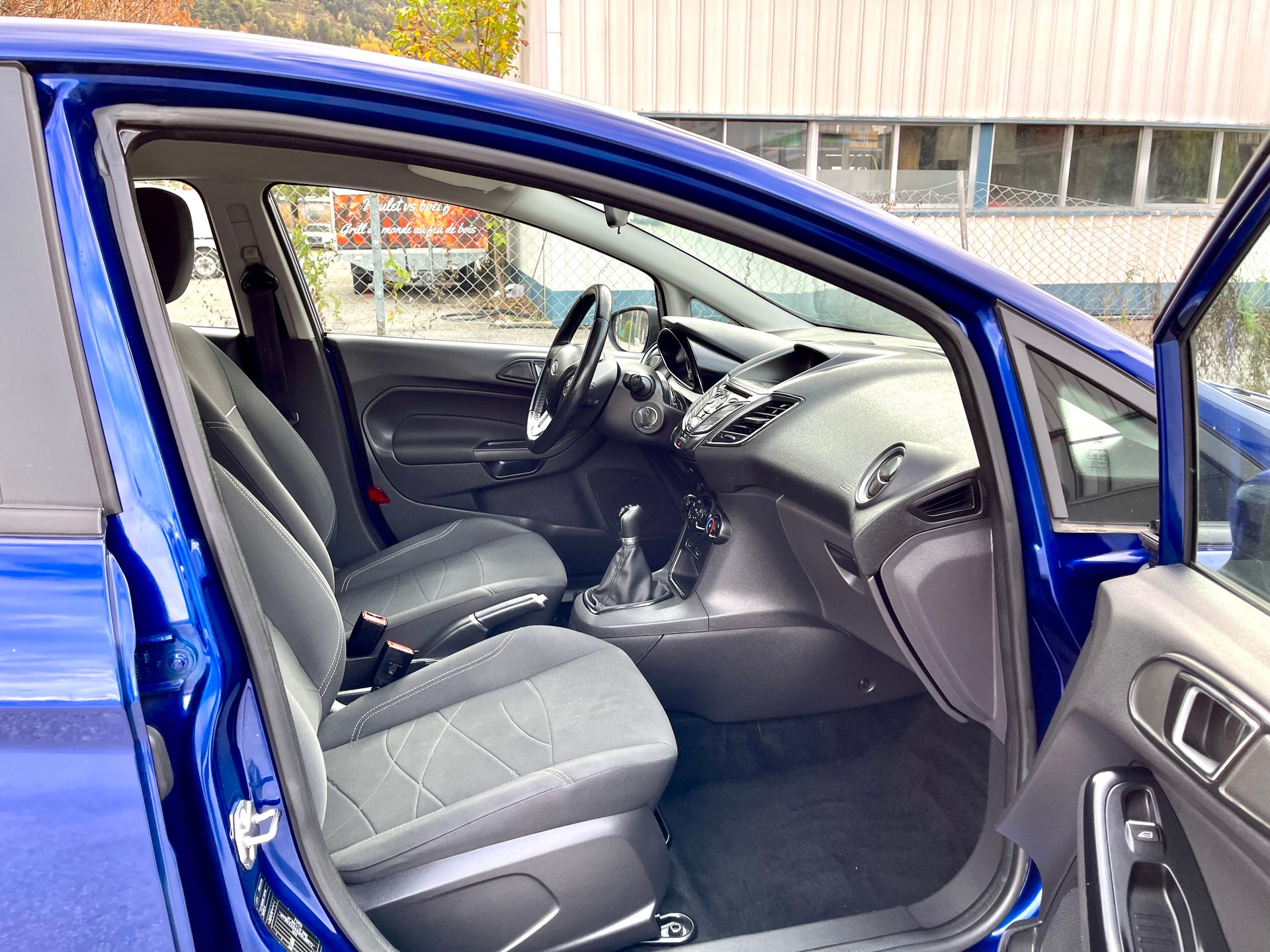 FORD Fiesta 1.5 TDCi Titanium-image-6