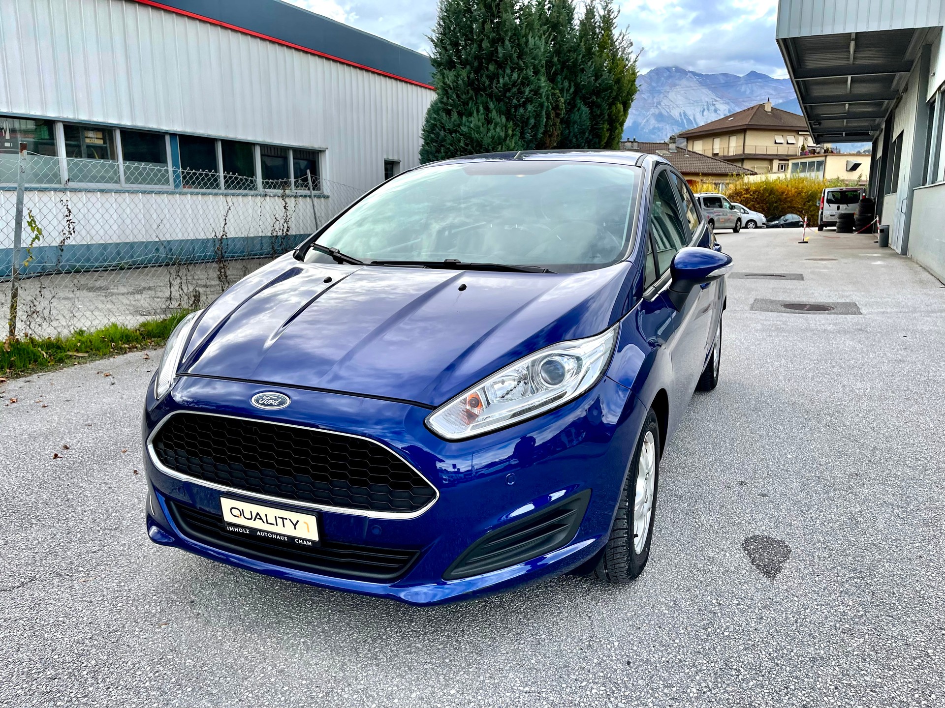 FORD Fiesta 1.5 TDCi Titanium-showroom-element-2
