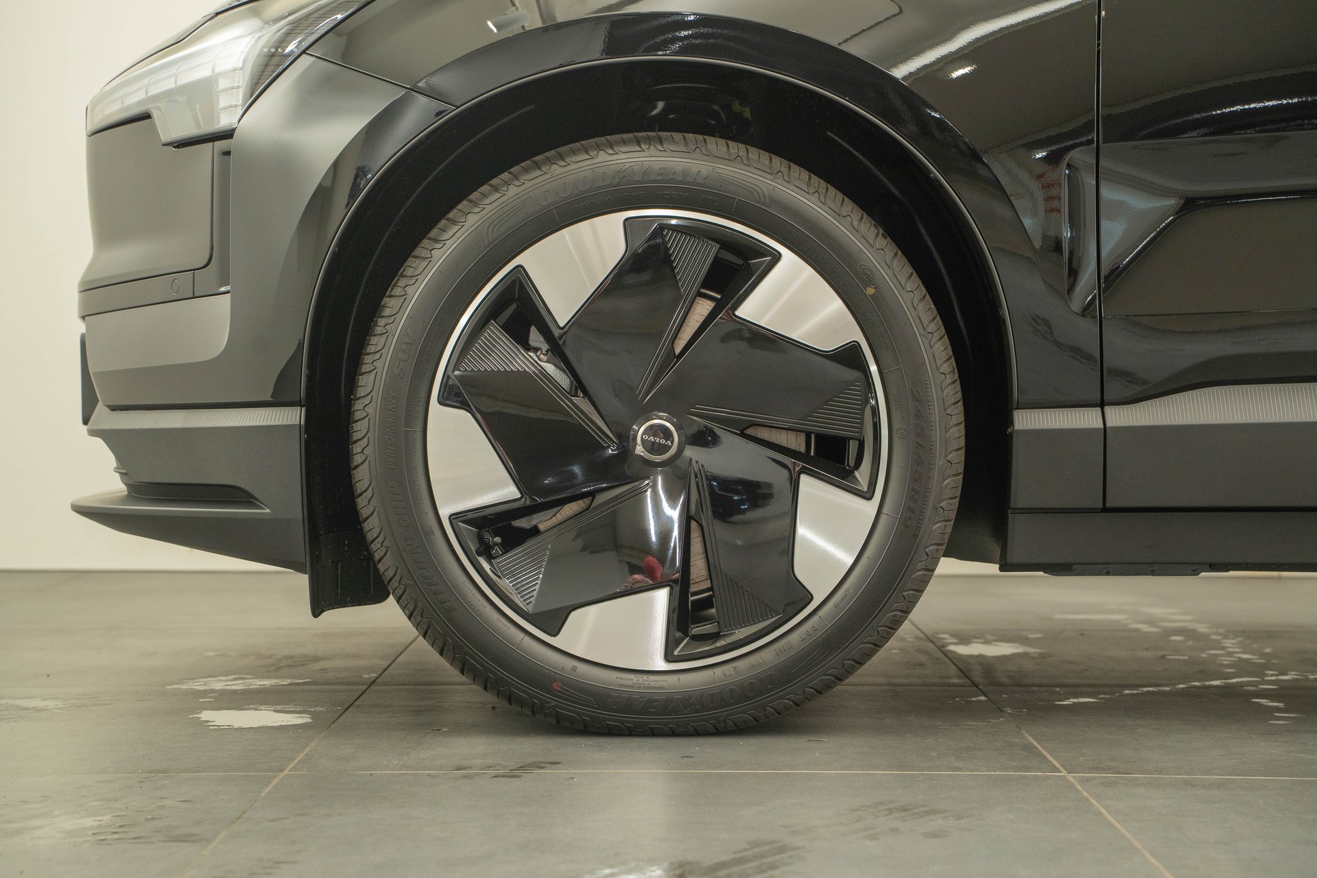 VOLVO EX30 E60 Twin Plus Performance AWD-image-15