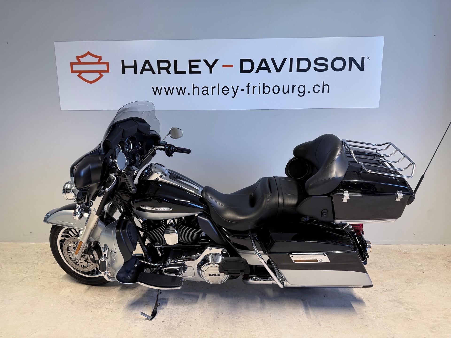 HARLEY-DAVIDSON FLHTK Electra Glide Ultra Limited Anniversary-image-2